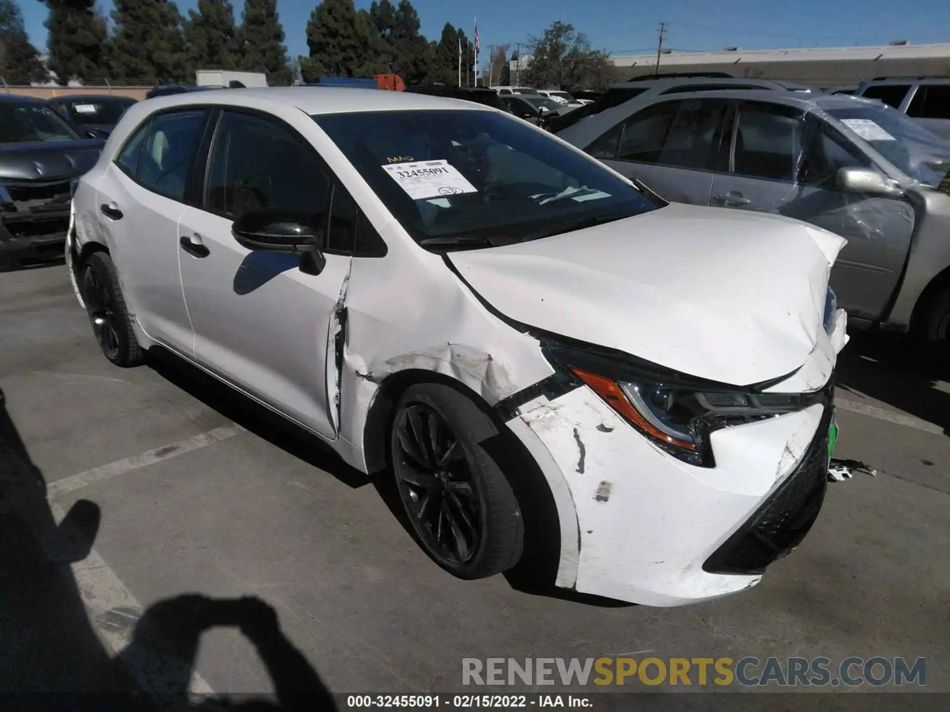 1 Photograph of a damaged car JTND4MBE7N3161548 TOYOTA COROLLA HATCHBACK 2022