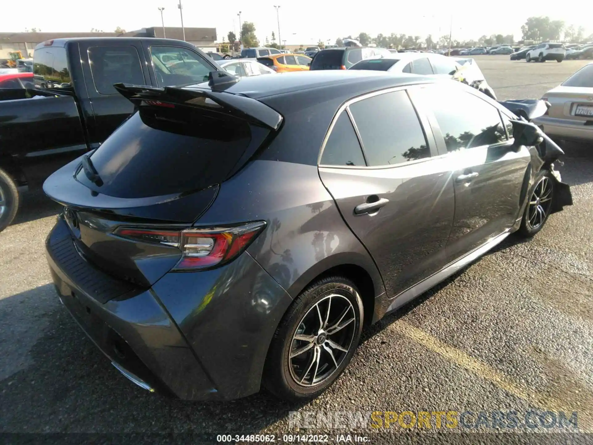 4 Photograph of a damaged car JTND4MBE8N3155449 TOYOTA COROLLA HATCHBACK 2022