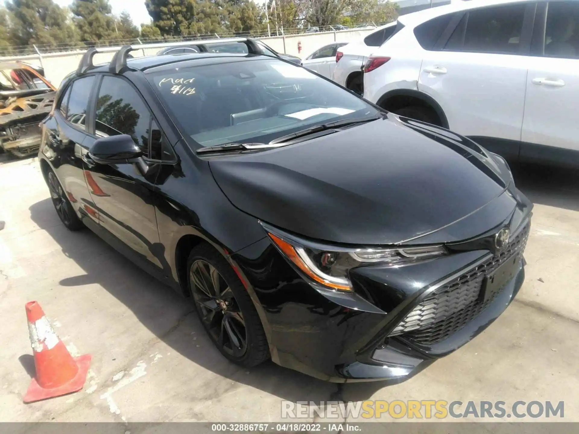 1 Photograph of a damaged car JTND4MBE9N3162572 TOYOTA COROLLA HATCHBACK 2022