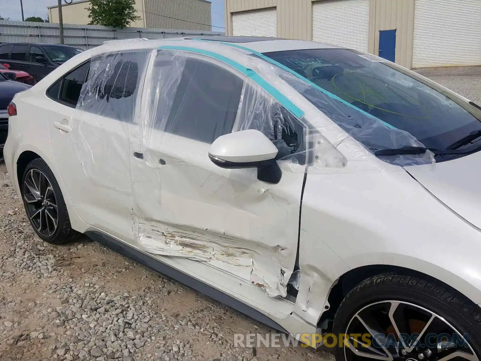 9 Photograph of a damaged car JTDT4RCE0LJ025606 TOYOTA COROLLA XS 2020