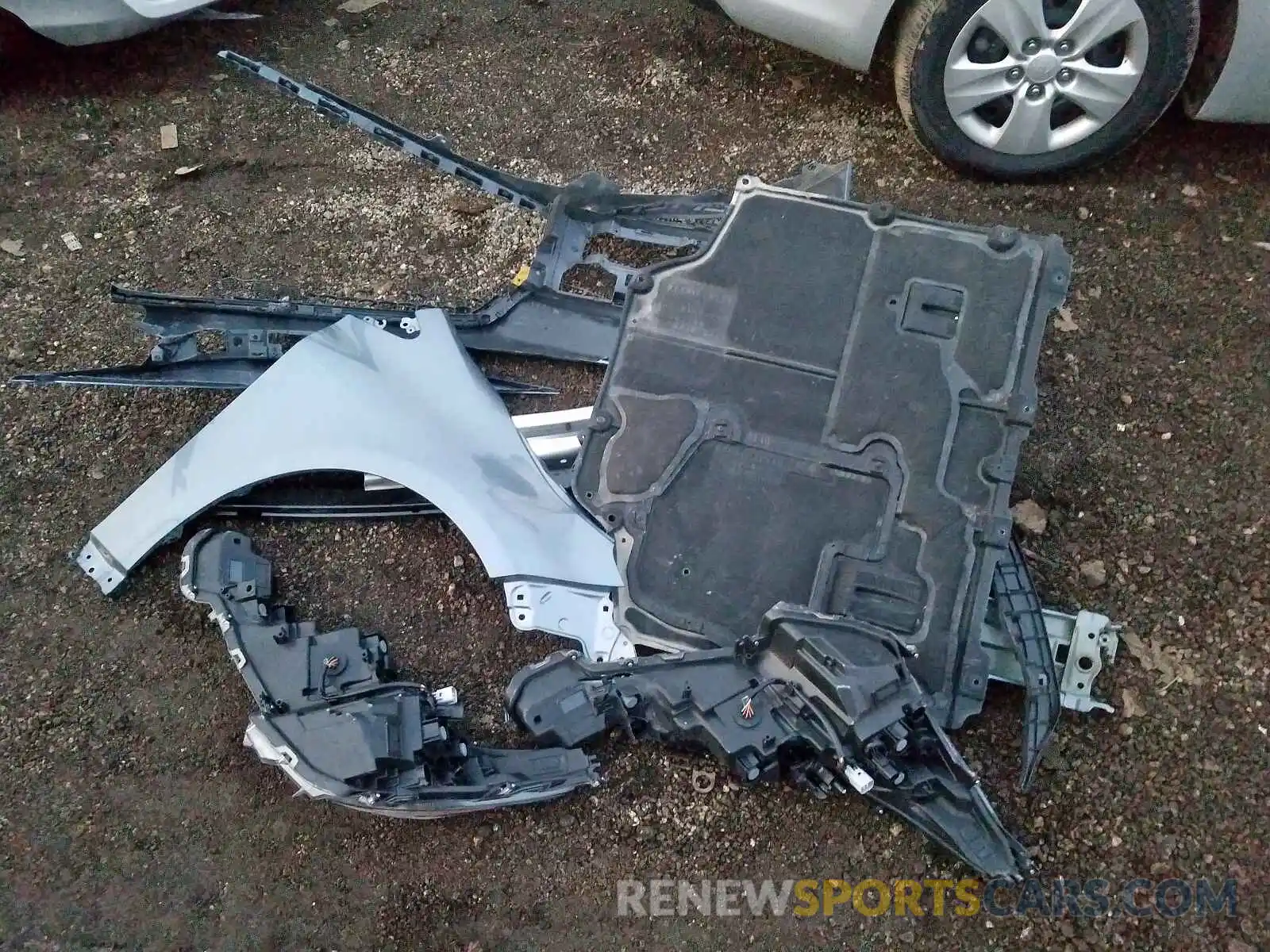 9 Photograph of a damaged car JTDT4RCE5LJ015394 TOYOTA COROLLA XS 2020