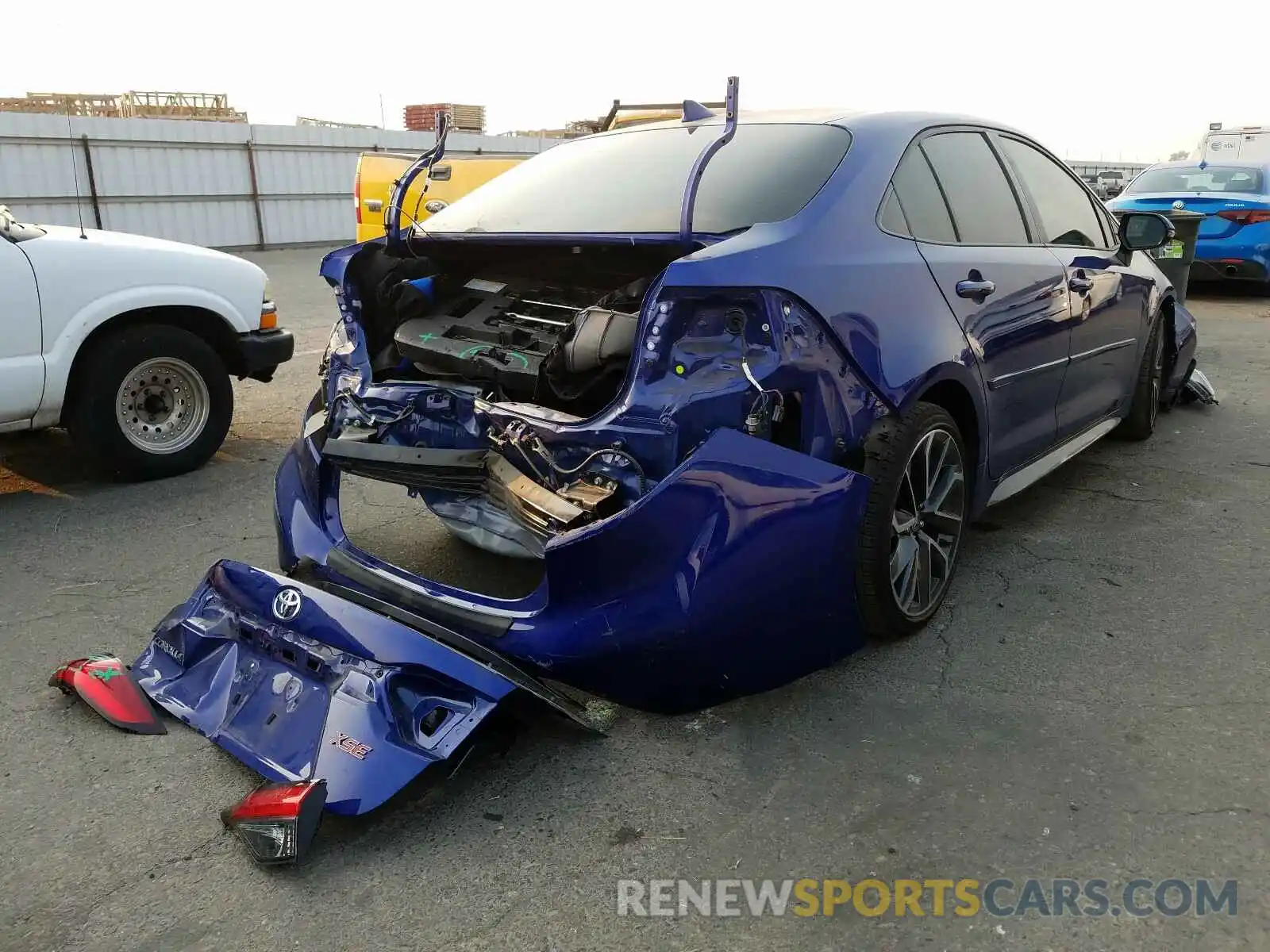 4 Фотография поврежденного автомобиля JTDT4RCEXLJ022986 TOYOTA COROLLA XS 2020
