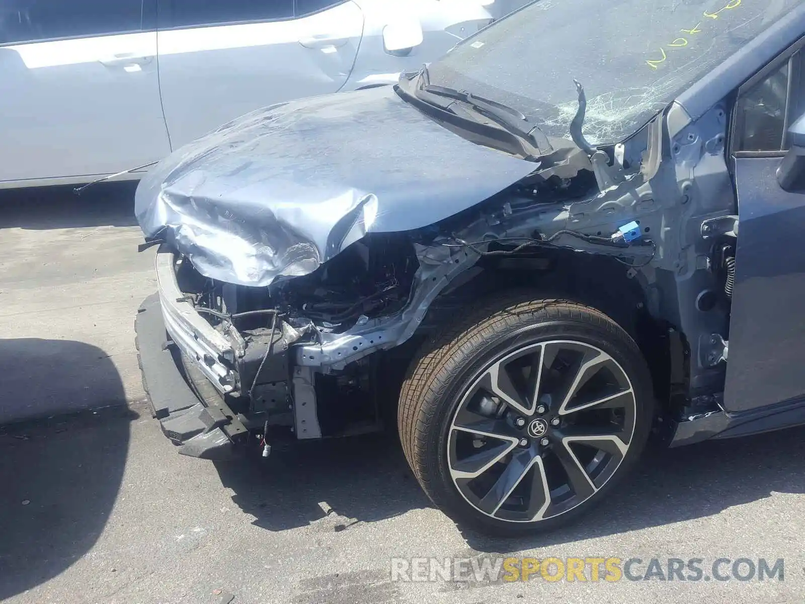 9 Photograph of a damaged car JTDT4RCEXLJ050139 TOYOTA COROLLA XS 2020