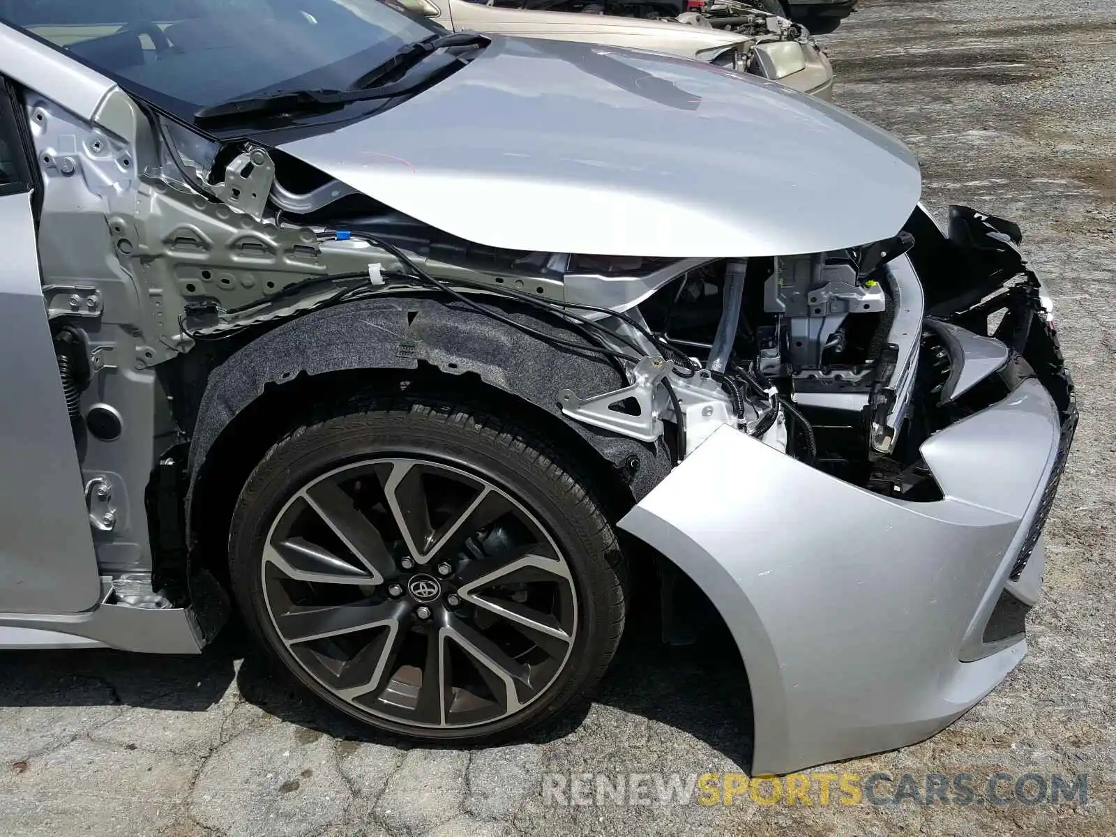 9 Photograph of a damaged car JTNA4RBE5L3092825 TOYOTA COROLLA XS 2020