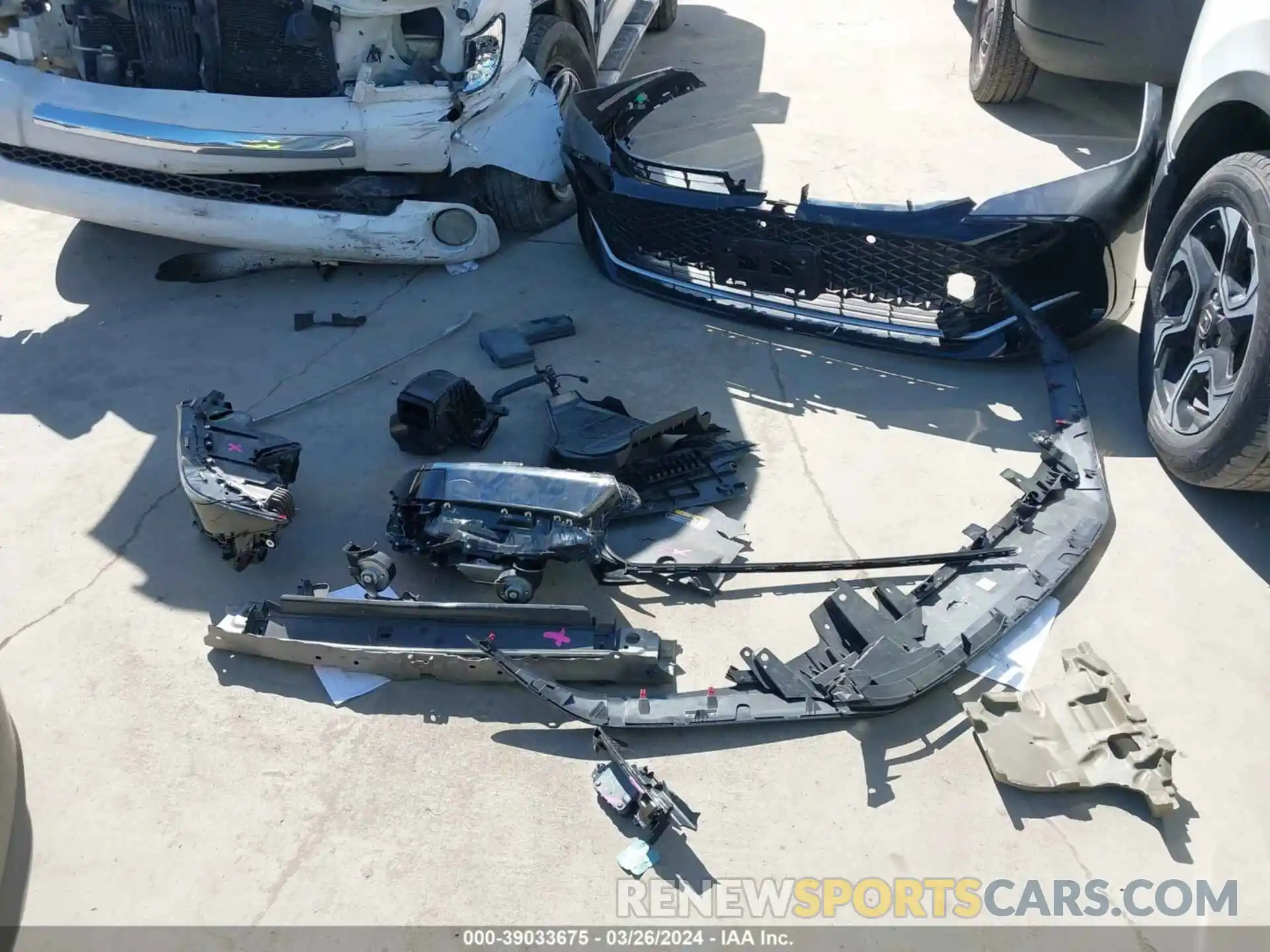 12 Фотография поврежденного автомобиля JTDAFAAF5P3003030 TOYOTA CROWN 2023