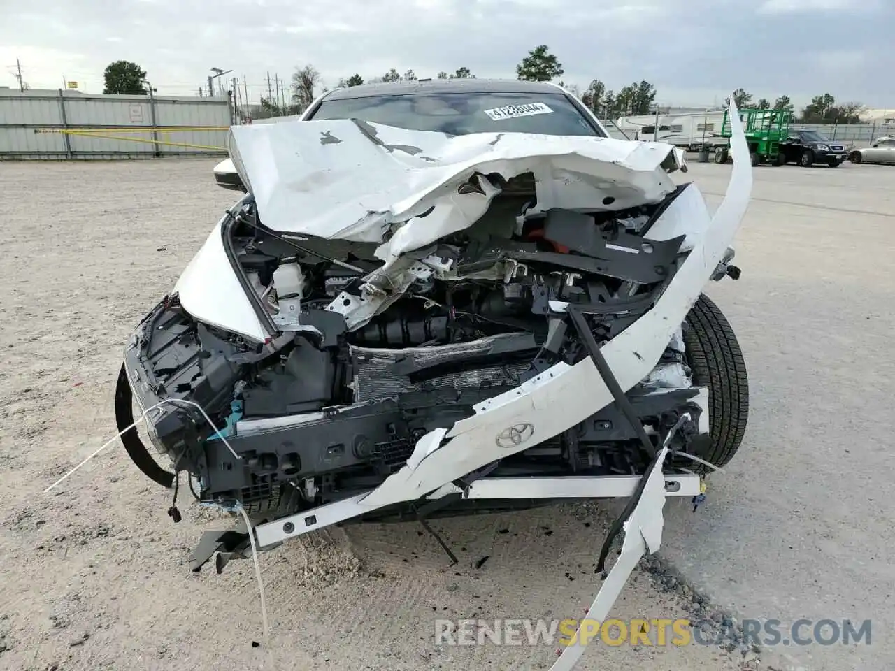 5 Photograph of a damaged car JTDAAAAF1P3011754 TOYOTA CROWN XLE 2023