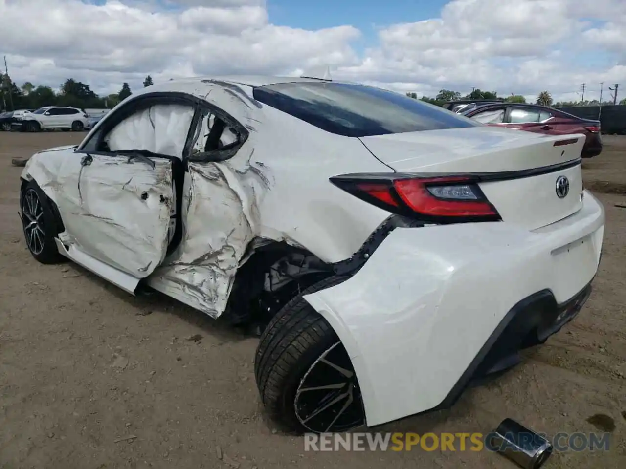 3 Photograph of a damaged car JF1ZNBB17N9754435 TOYOTA GR 86 2022