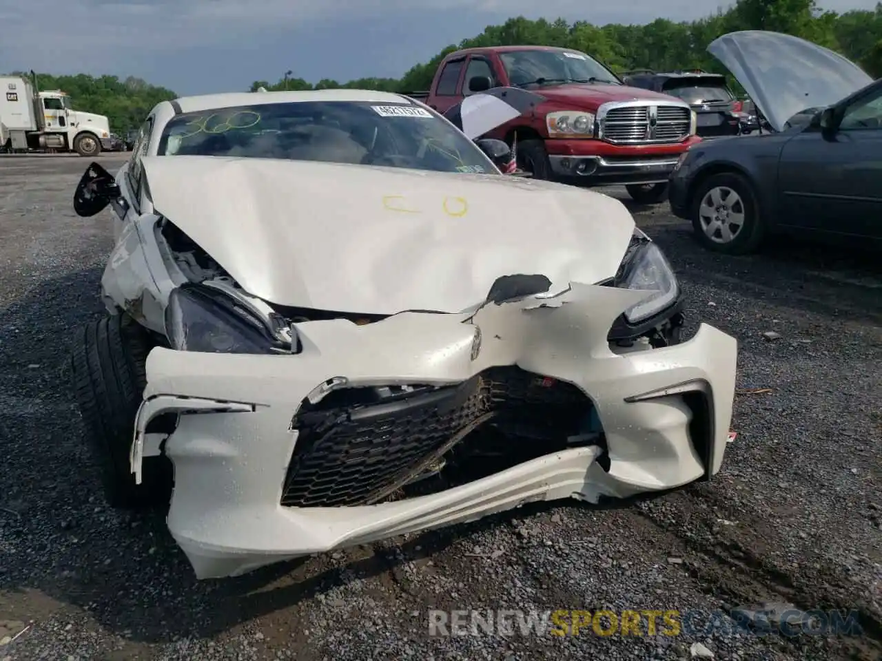 9 Photograph of a damaged car JF1ZNBC11N8752166 TOYOTA GR 86 2022