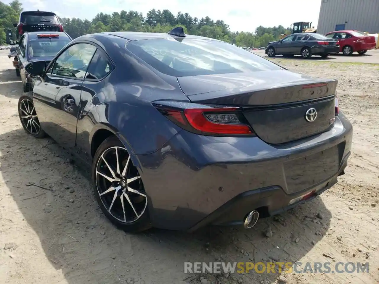 3 Photograph of a damaged car JF1ZNBC12N8755030 TOYOTA GR 86 2022