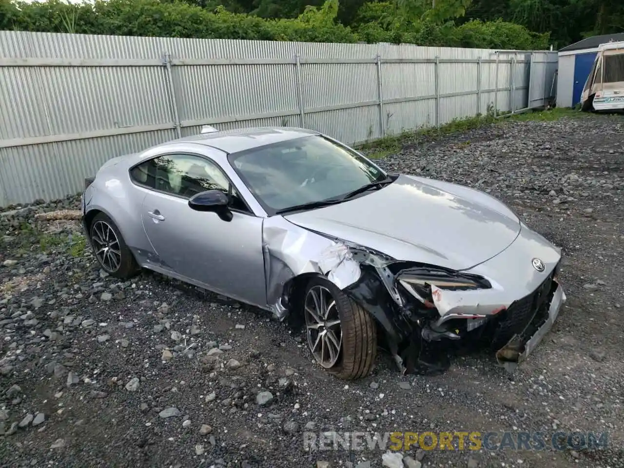 1 Photograph of a damaged car JF1ZNBC17N8752608 TOYOTA GR 86 2022