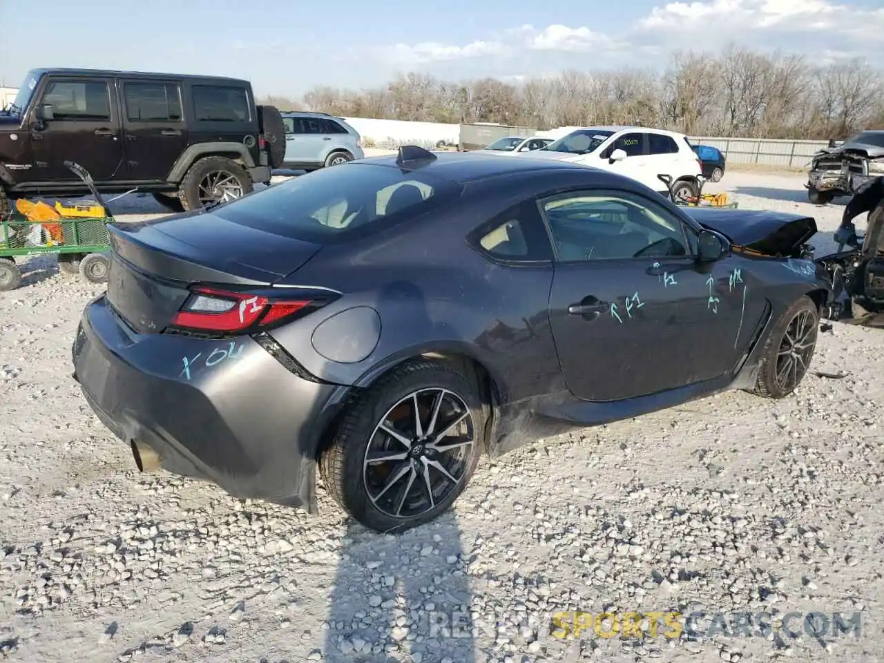 3 Photograph of a damaged car JF1ZNBB18P9757752 TOYOTA GR 86 2023