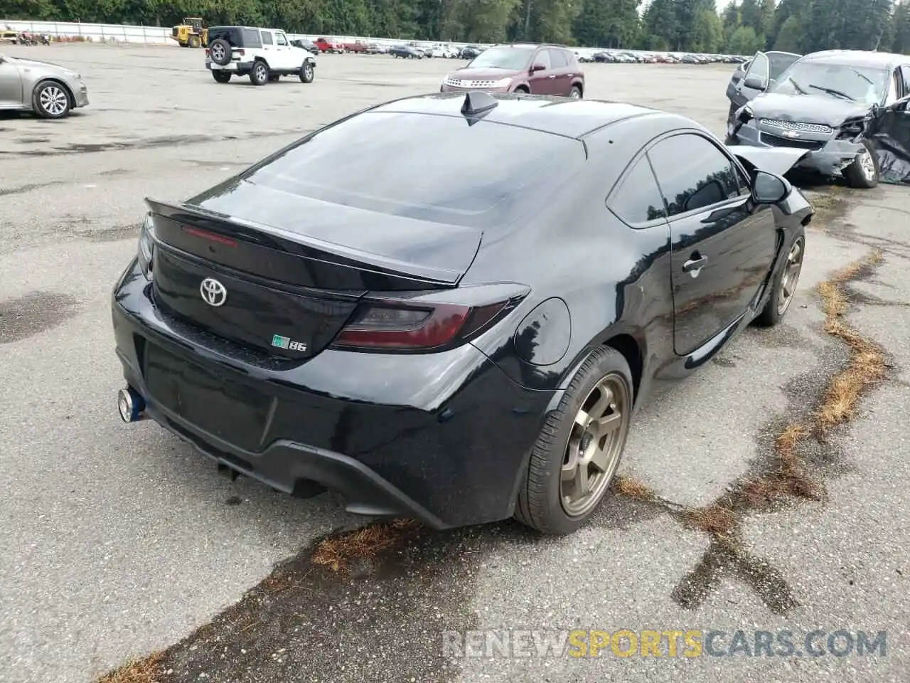 4 Photograph of a damaged car JF1ZNBE18N9758571 TOYOTA GR 86 PREM 2022