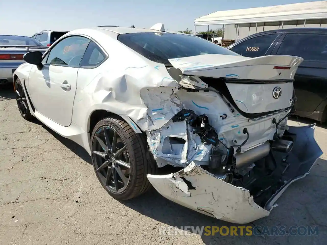 3 Photograph of a damaged car JF1ZNBF18N8756470 TOYOTA GR 86 PREM 2022