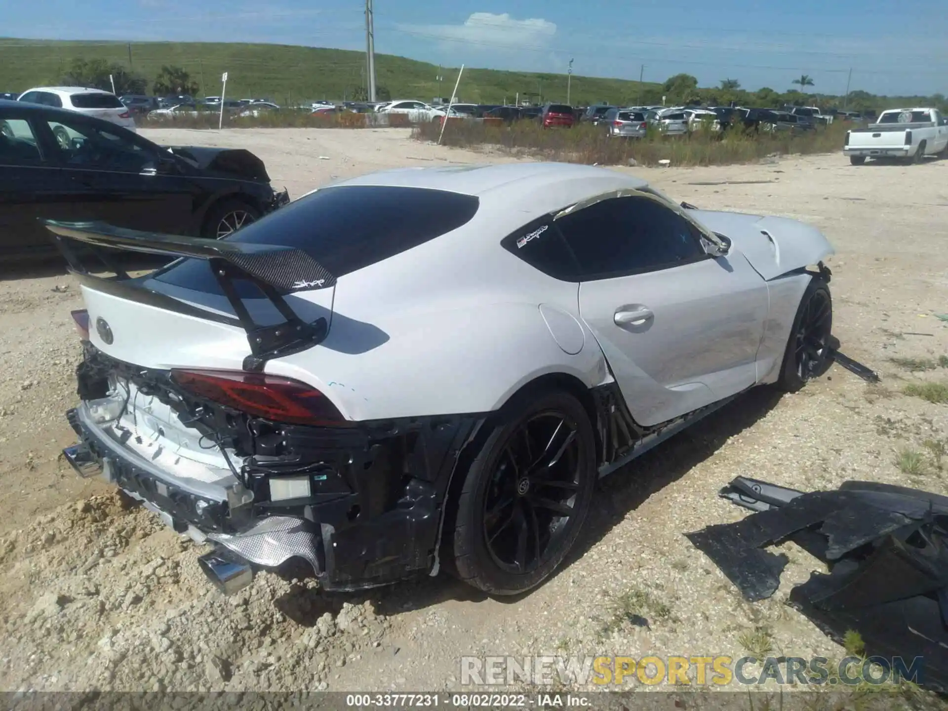 4 Photograph of a damaged car WZ1DB0C07NW046423 TOYOTA GR SUPRA 2022