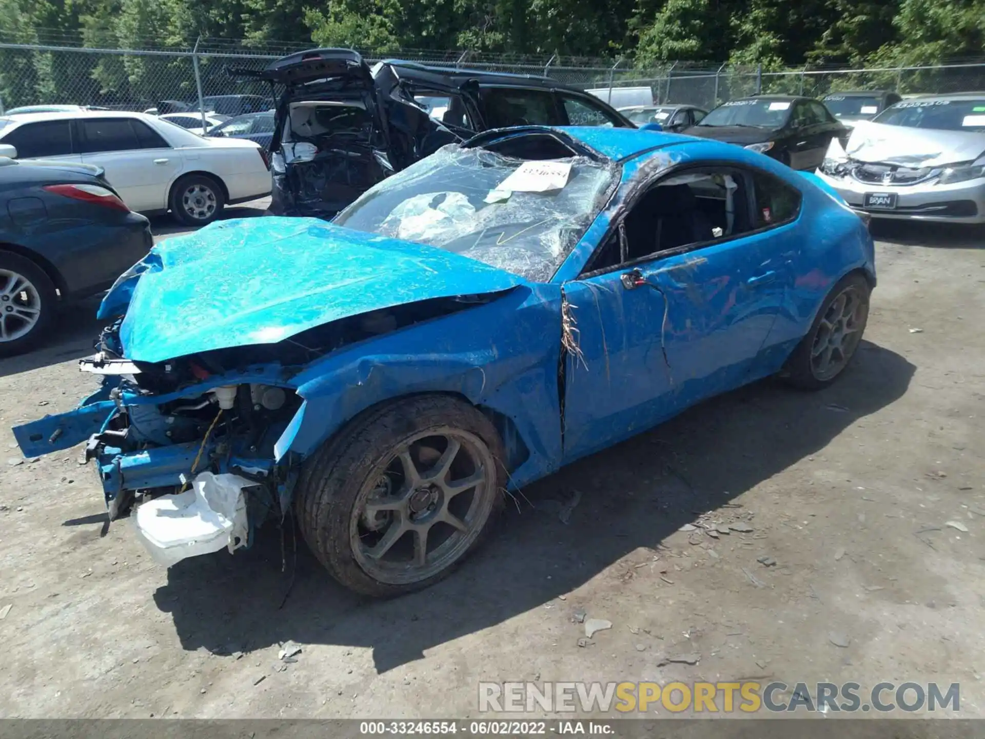 2 Photograph of a damaged car JF1ZNBE13N9754136 TOYOTA GR86 2022