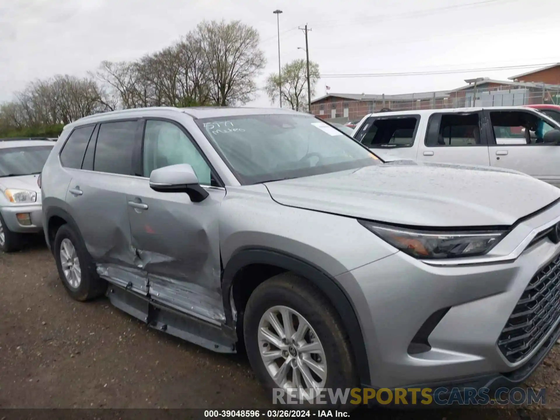 13 Photograph of a damaged car 5TDAAAB50RS025779 TOYOTA GRAND HIGHLANDER 2024