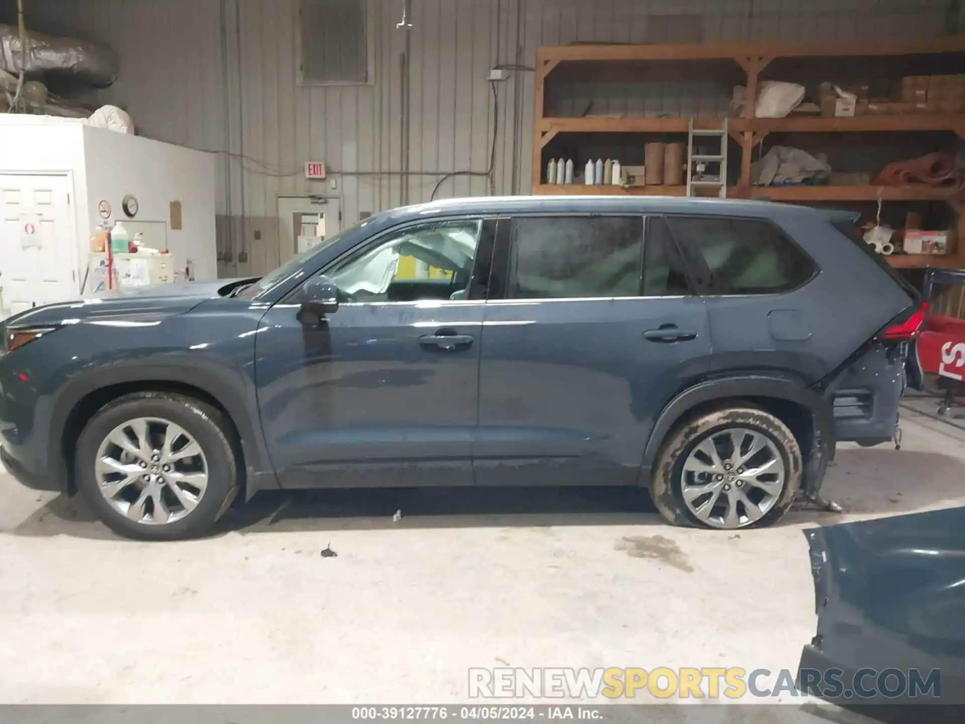 15 Photograph of a damaged car 5TDAAAB59RS011556 TOYOTA GRAND HIGHLANDER 2024