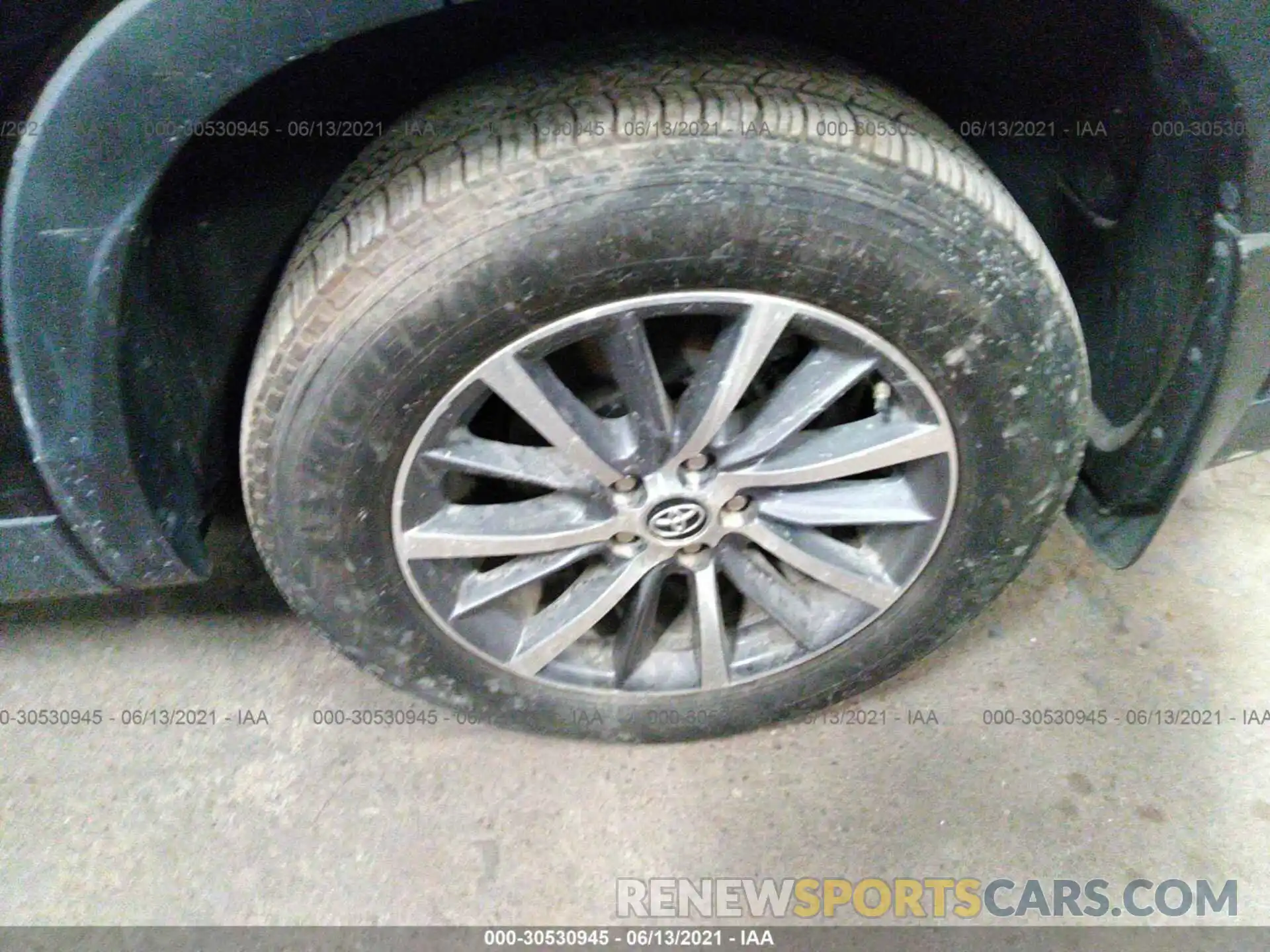 7 Photograph of a damaged car 00000000000919469 TOYOTA HIGHLANDER 2019