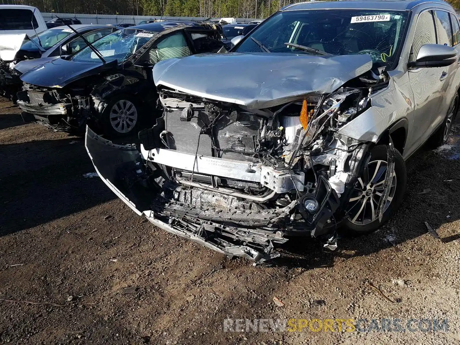 9 Photograph of a damaged car 5TD17RFH4KS937753 TOYOTA HIGHLANDER 2019