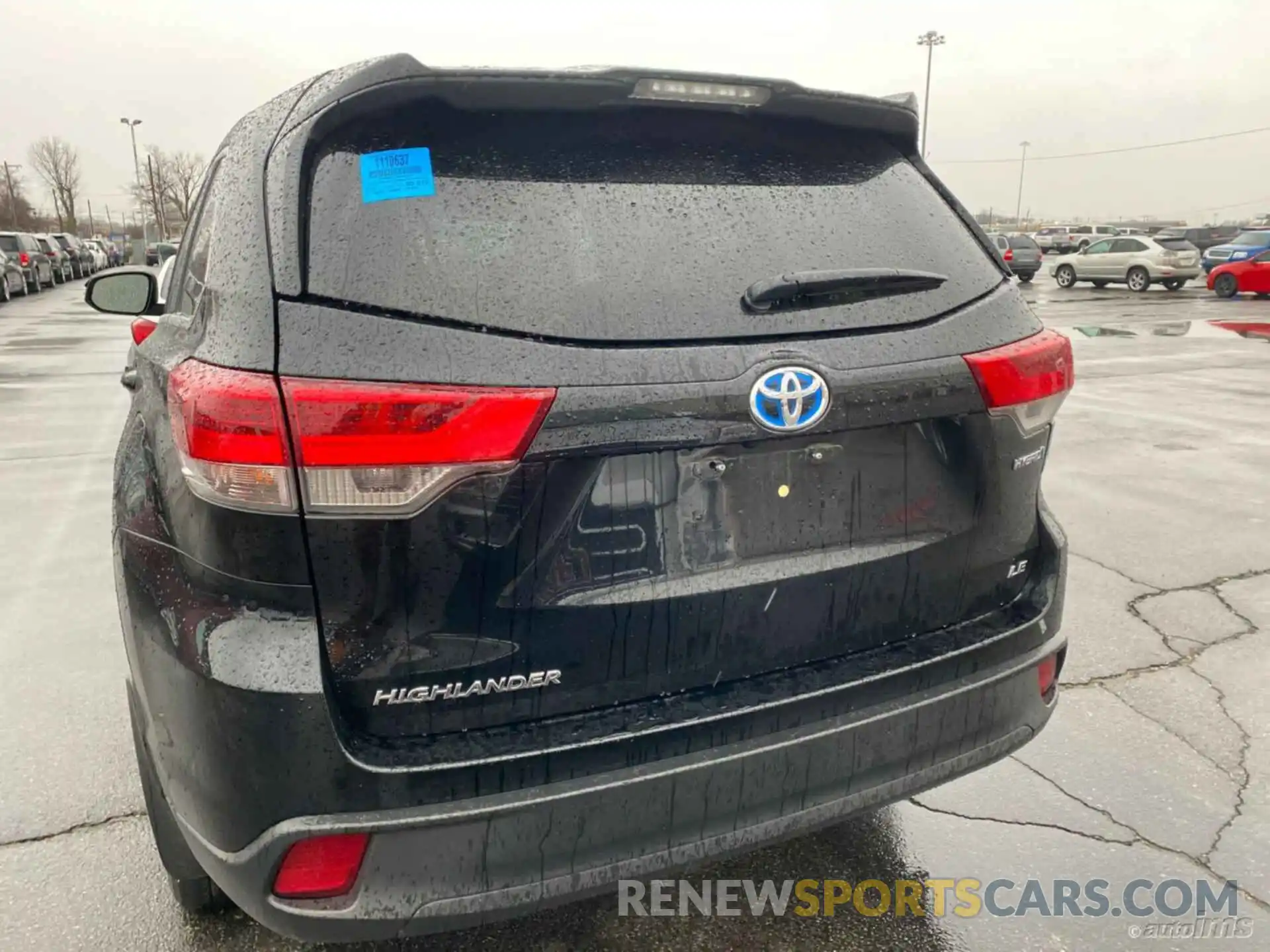 10 Photograph of a damaged car 5TDBGRFH0KS068319 TOYOTA HIGHLANDER 2019