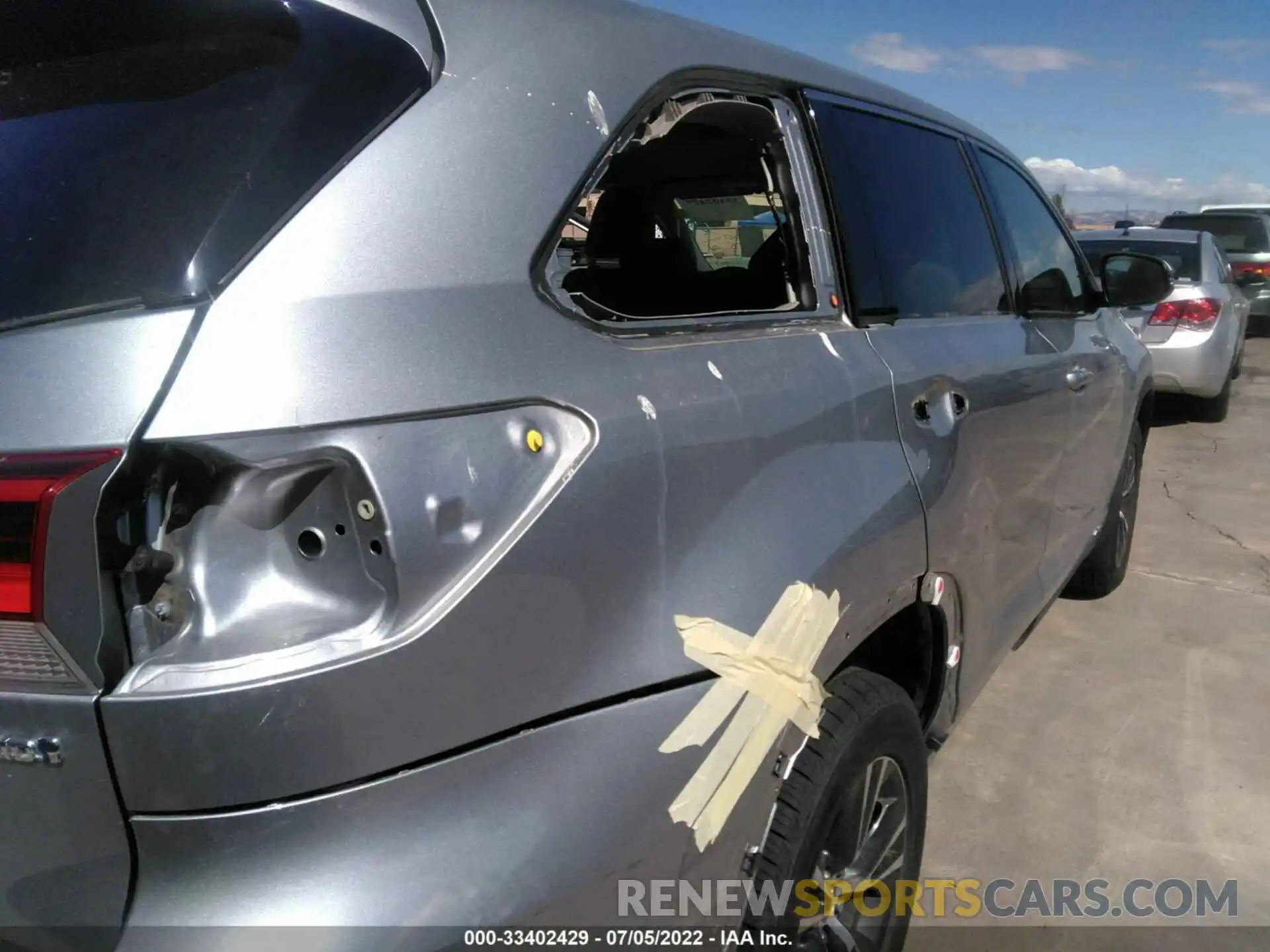 6 Photograph of a damaged car 5TDBGRFH4KS078173 TOYOTA HIGHLANDER 2019