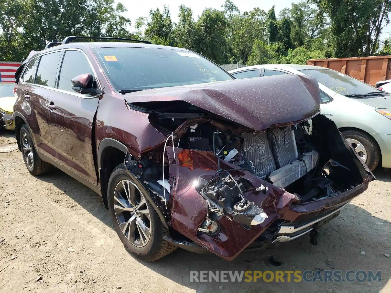 1 Photograph of a damaged car 5TDBZRFH0KS708829 TOYOTA HIGHLANDER 2019