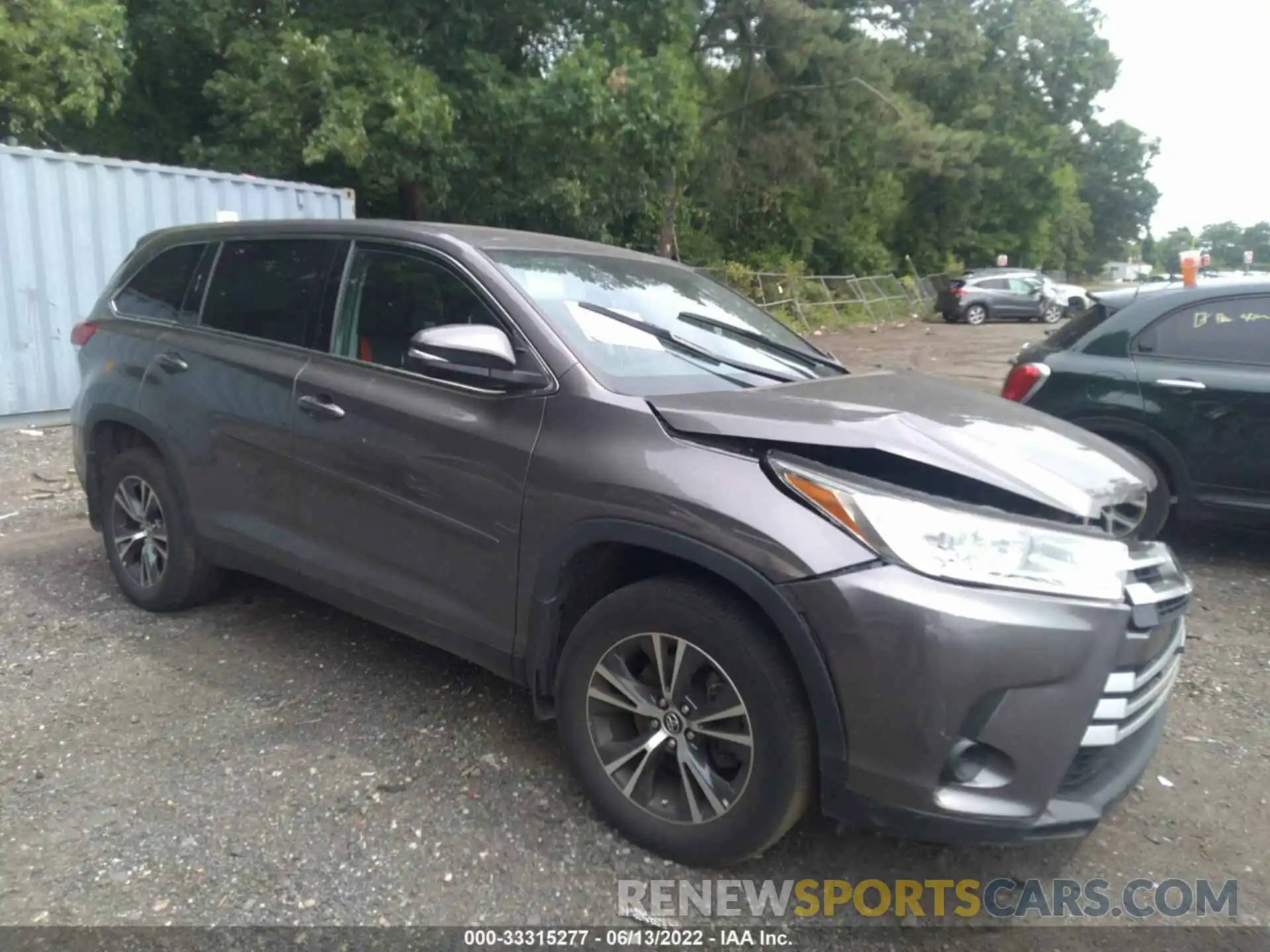 1 Photograph of a damaged car 5TDBZRFH0KS714016 TOYOTA HIGHLANDER 2019