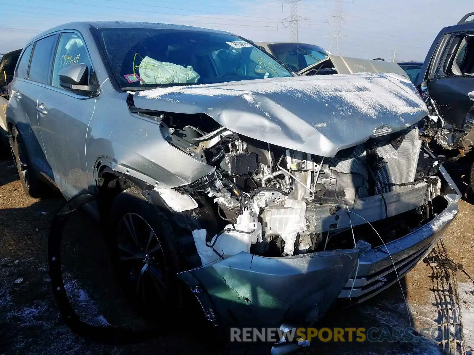 1 Photograph of a damaged car 5TDBZRFH0KS714419 TOYOTA HIGHLANDER 2019