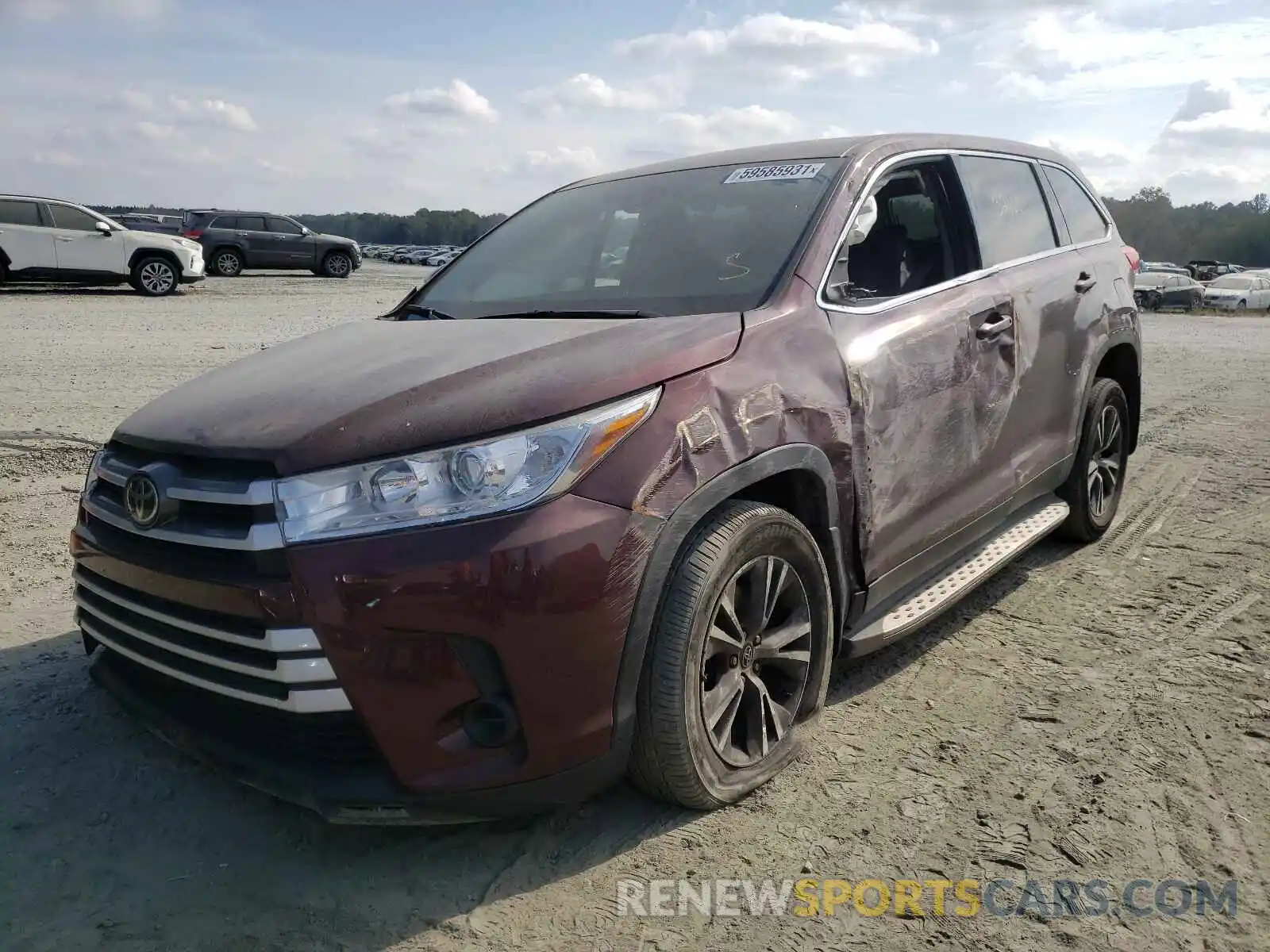 2 Photograph of a damaged car 5TDBZRFH0KS733908 TOYOTA HIGHLANDER 2019