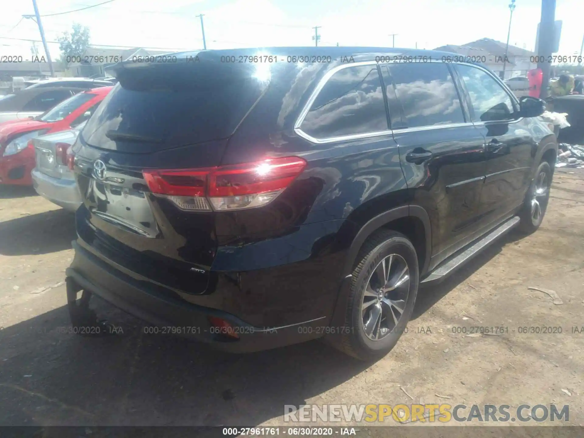 4 Фотография поврежденного автомобиля 5TDBZRFH0KS738672 TOYOTA HIGHLANDER 2019