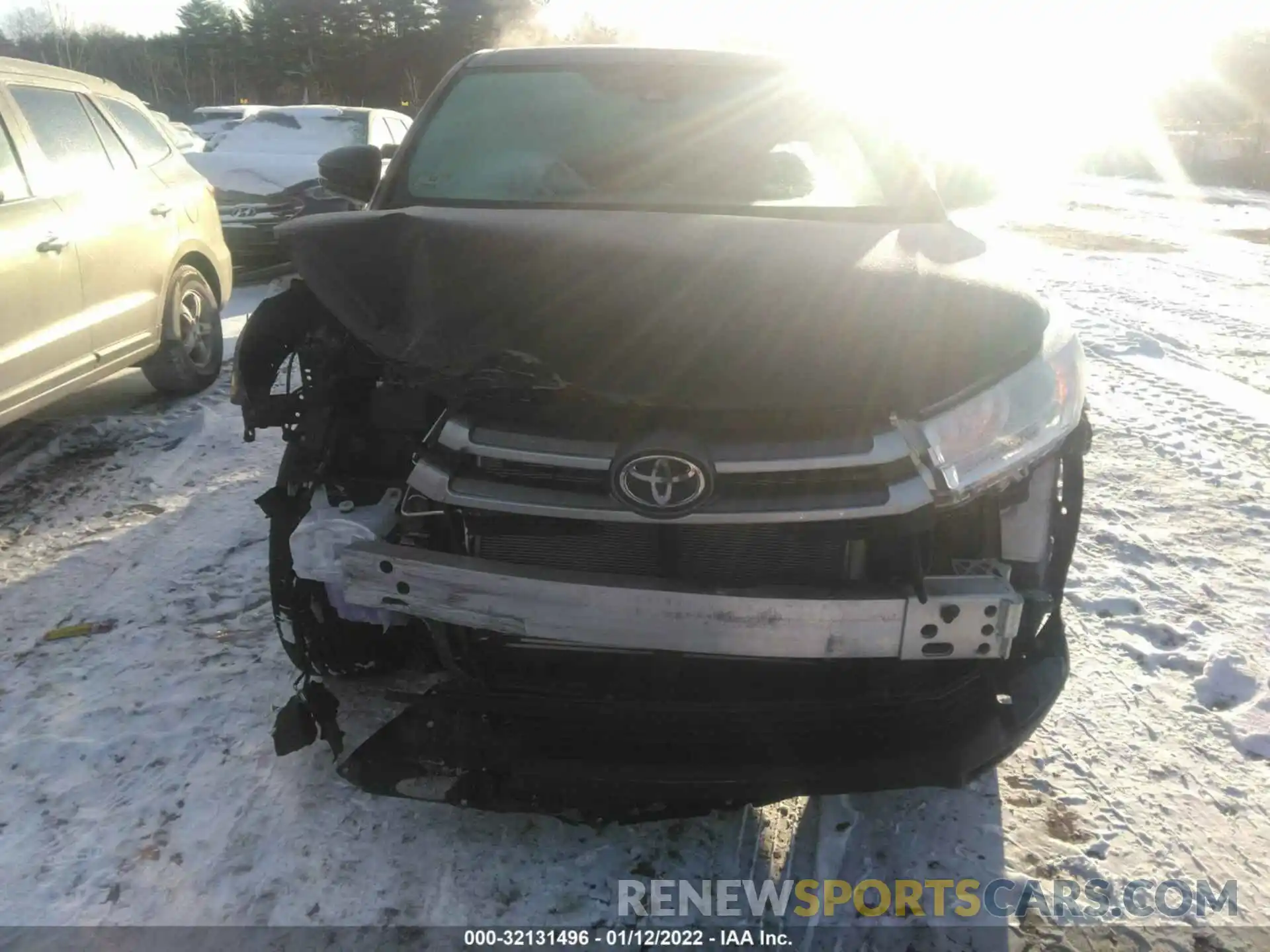 6 Photograph of a damaged car 5TDBZRFH0KS741927 TOYOTA HIGHLANDER 2019