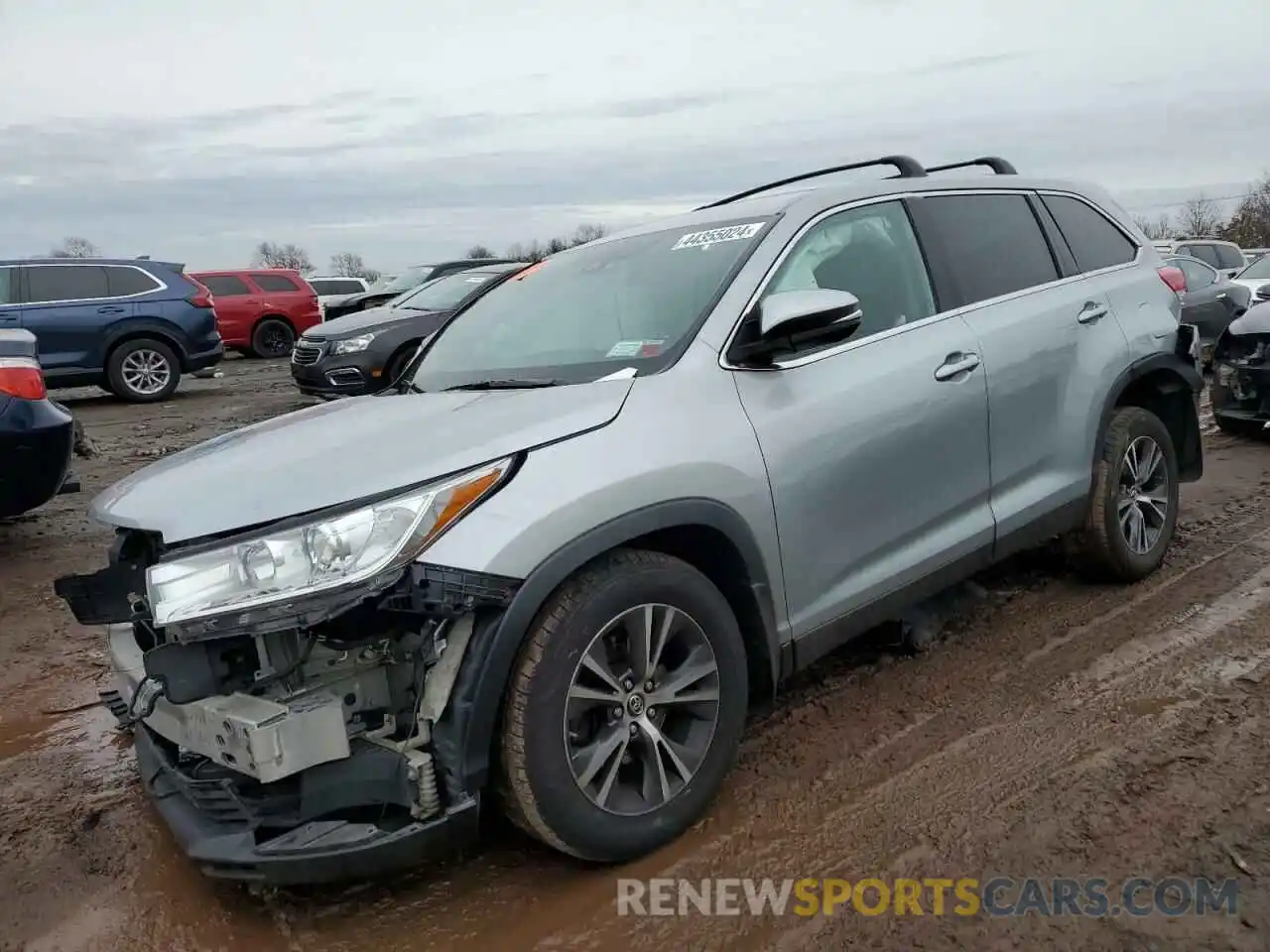 1 Photograph of a damaged car 5TDBZRFH0KS922803 TOYOTA HIGHLANDER 2019