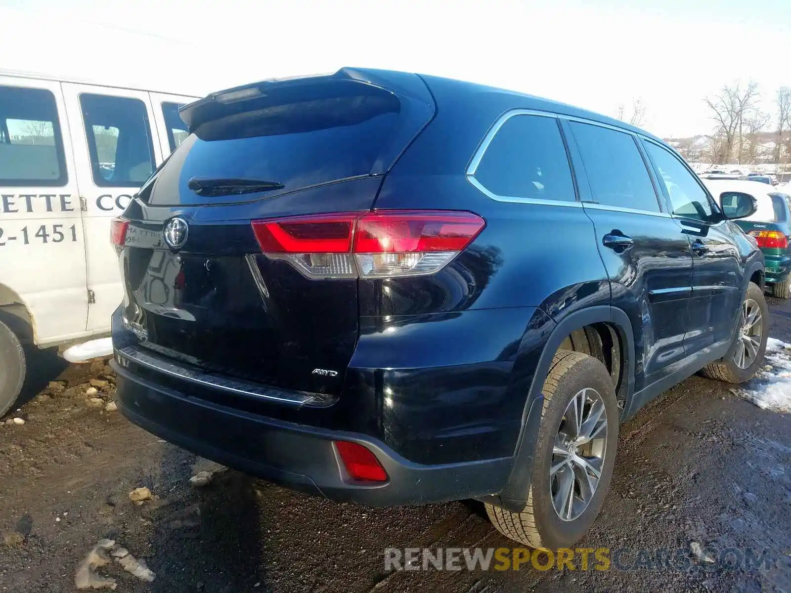 4 Фотография поврежденного автомобиля 5TDBZRFH0KS923479 TOYOTA HIGHLANDER 2019