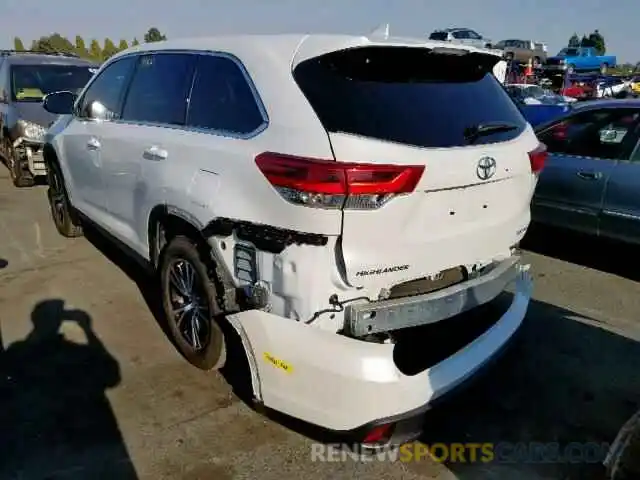 3 Photograph of a damaged car 5TDBZRFH0KS943540 TOYOTA HIGHLANDER 2019