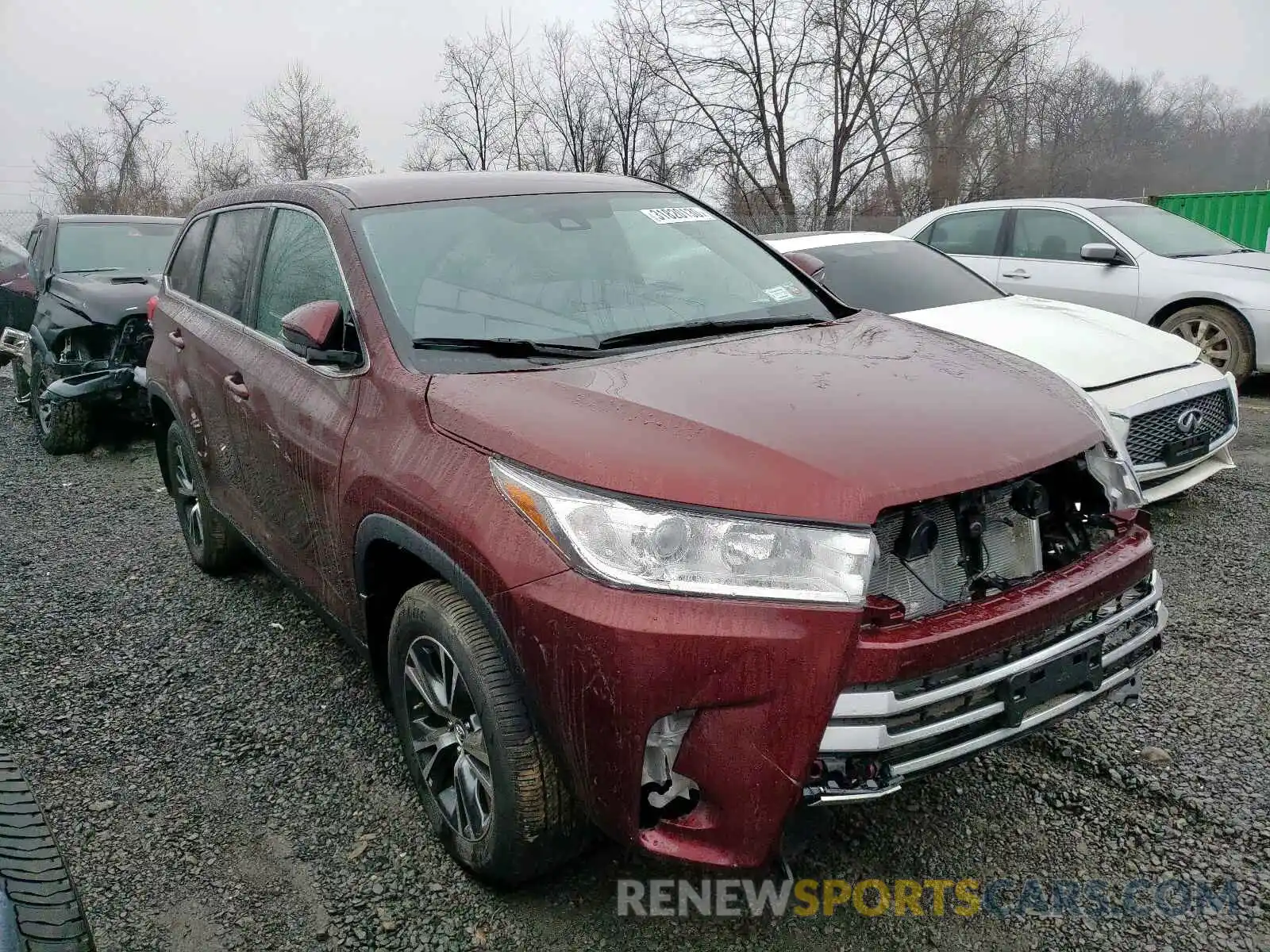 1 Photograph of a damaged car 5TDBZRFH0KS943800 TOYOTA HIGHLANDER 2019