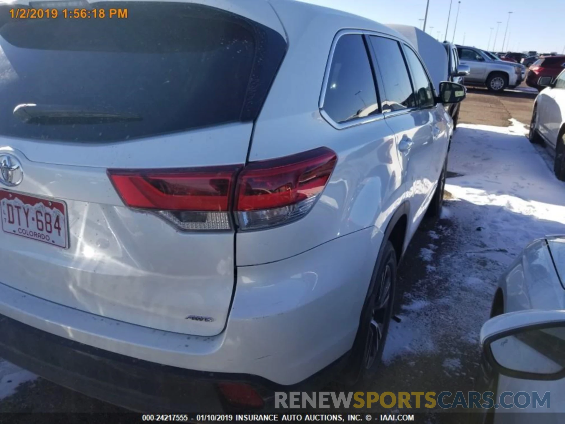 15 Photograph of a damaged car 5TDBZRFH0KS945305 TOYOTA HIGHLANDER 2019