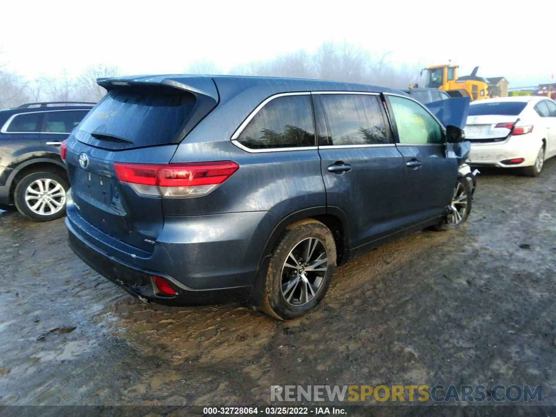 4 Фотография поврежденного автомобиля 5TDBZRFH0KS956997 TOYOTA HIGHLANDER 2019