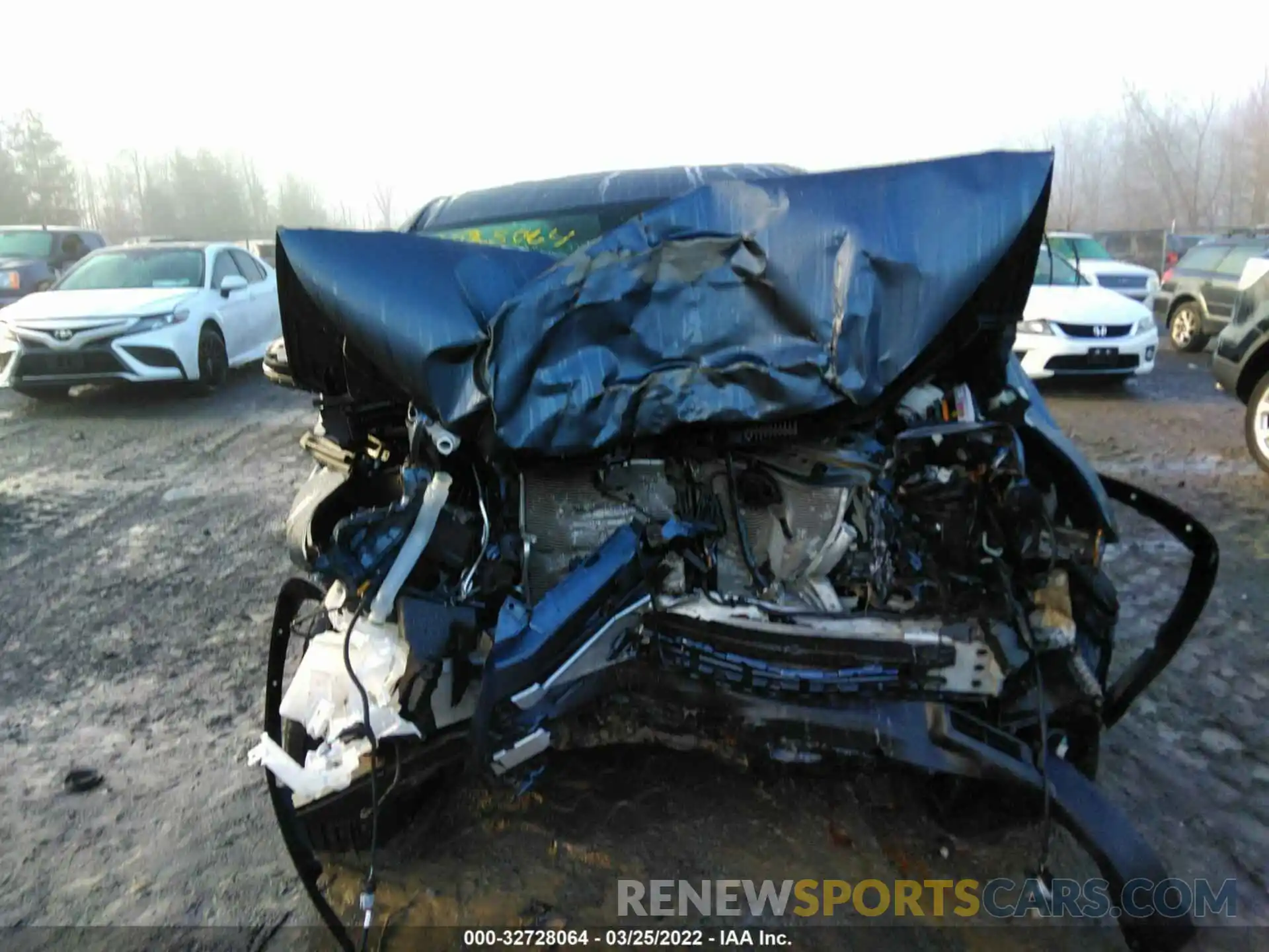 6 Photograph of a damaged car 5TDBZRFH0KS956997 TOYOTA HIGHLANDER 2019