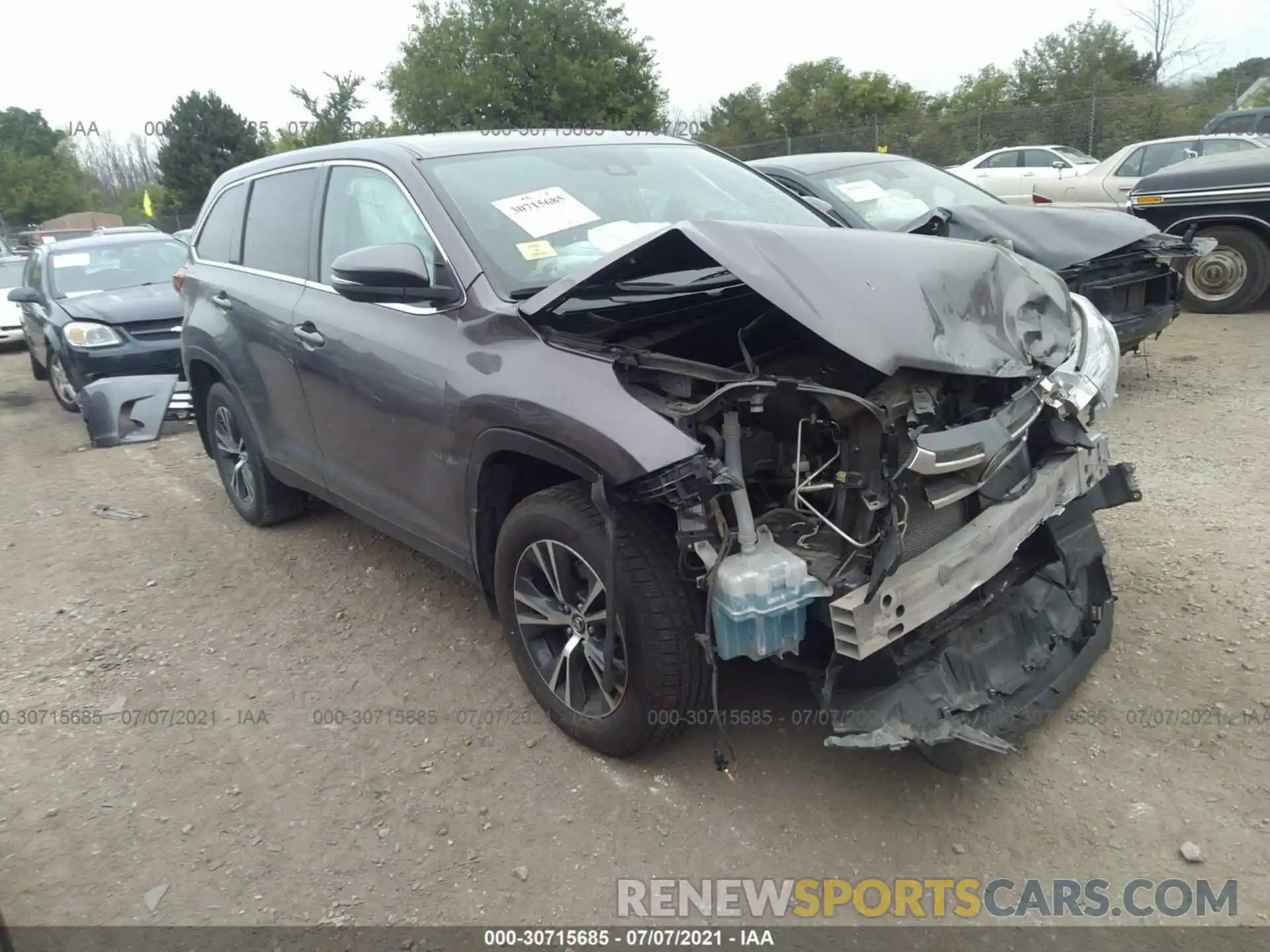 1 Photograph of a damaged car 5TDBZRFH0KS972357 TOYOTA HIGHLANDER 2019