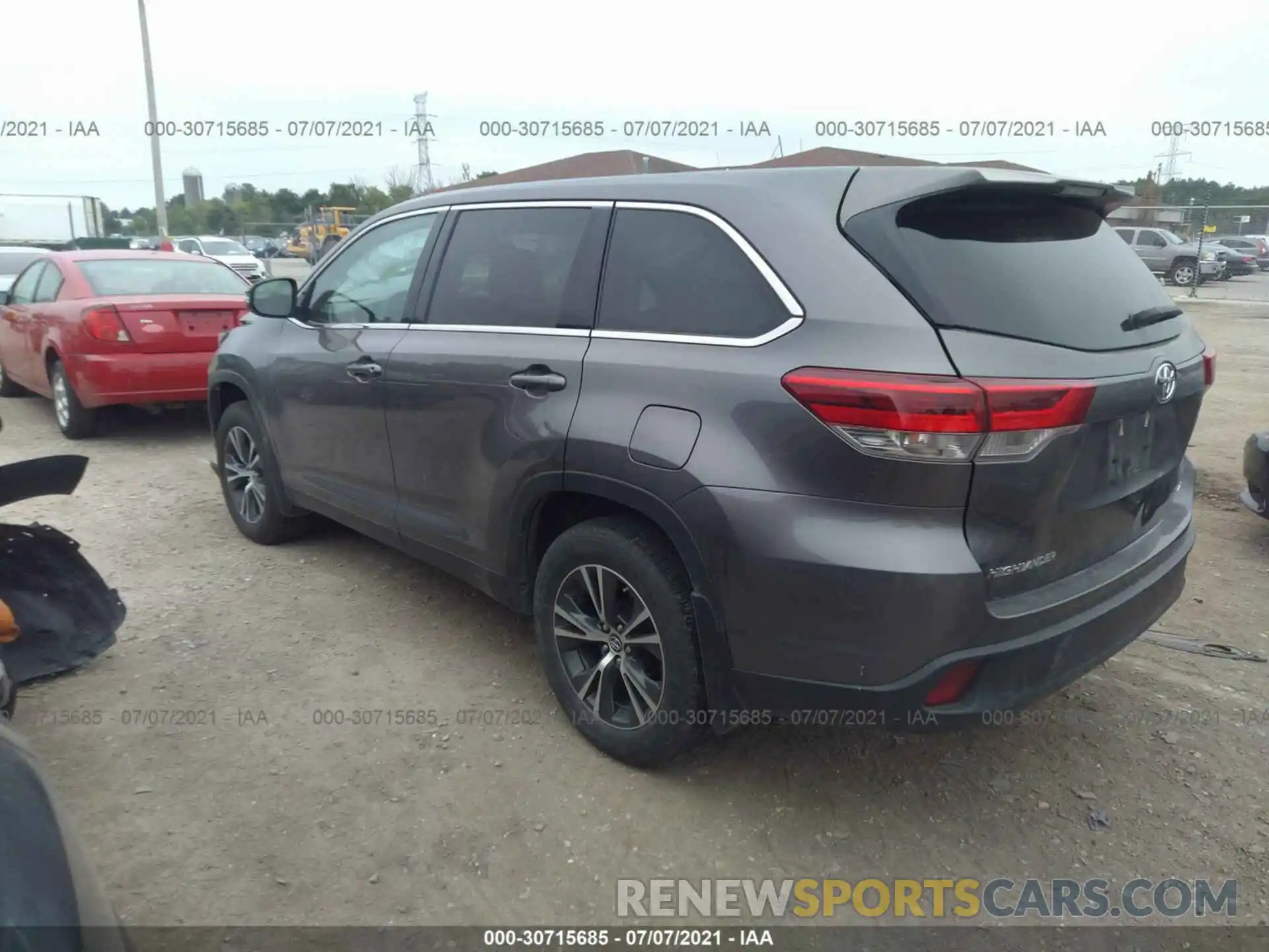 3 Фотография поврежденного автомобиля 5TDBZRFH0KS972357 TOYOTA HIGHLANDER 2019