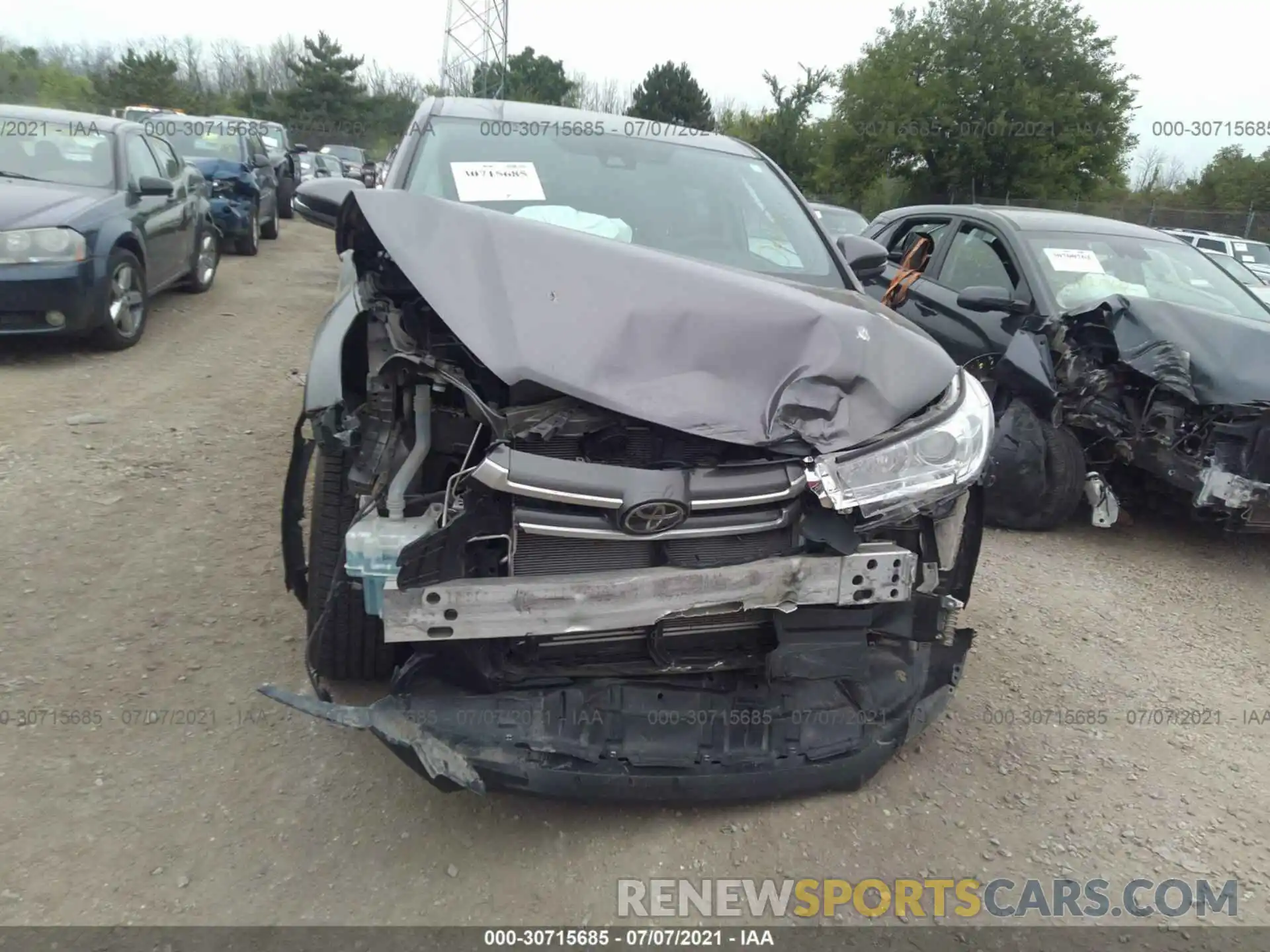 6 Photograph of a damaged car 5TDBZRFH0KS972357 TOYOTA HIGHLANDER 2019