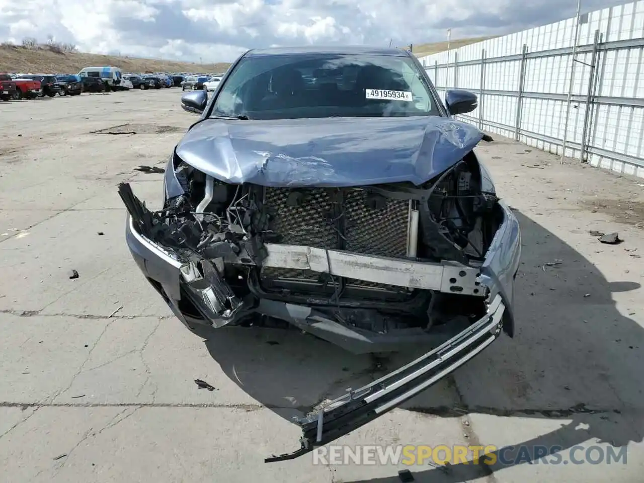 5 Photograph of a damaged car 5TDBZRFH0KS978594 TOYOTA HIGHLANDER 2019