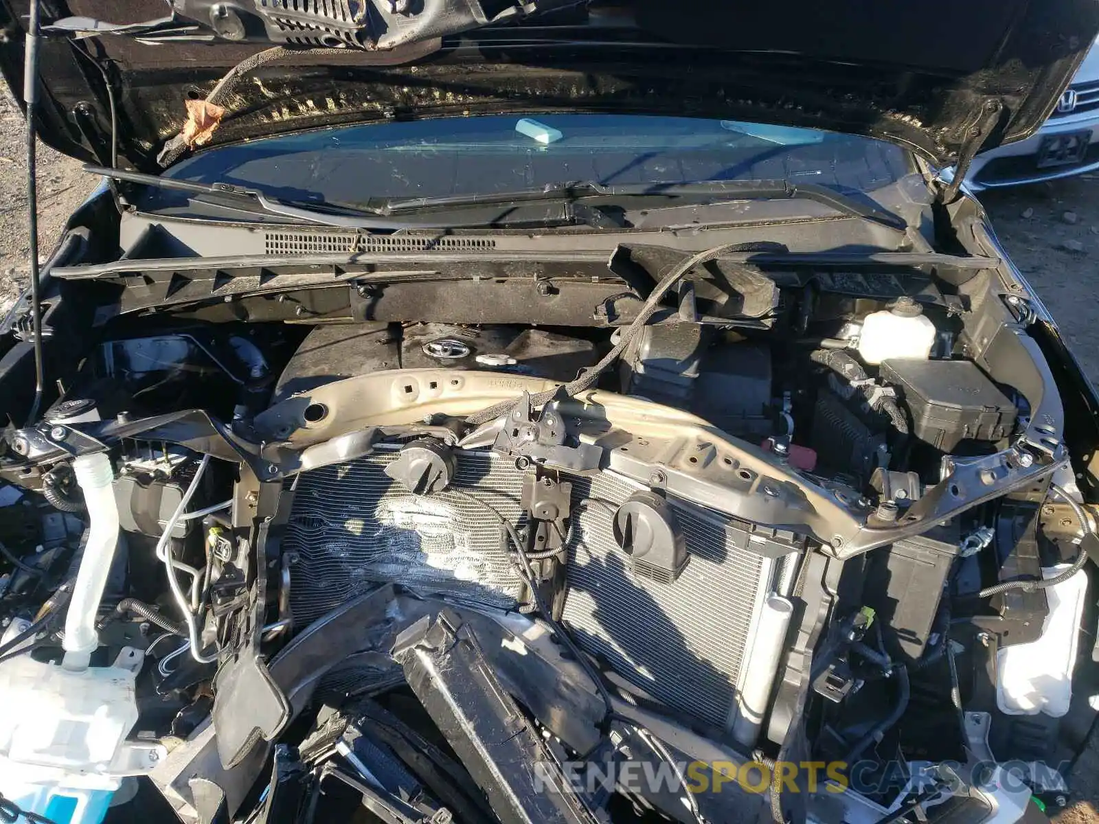 7 Photograph of a damaged car 5TDBZRFH0KS980846 TOYOTA HIGHLANDER 2019