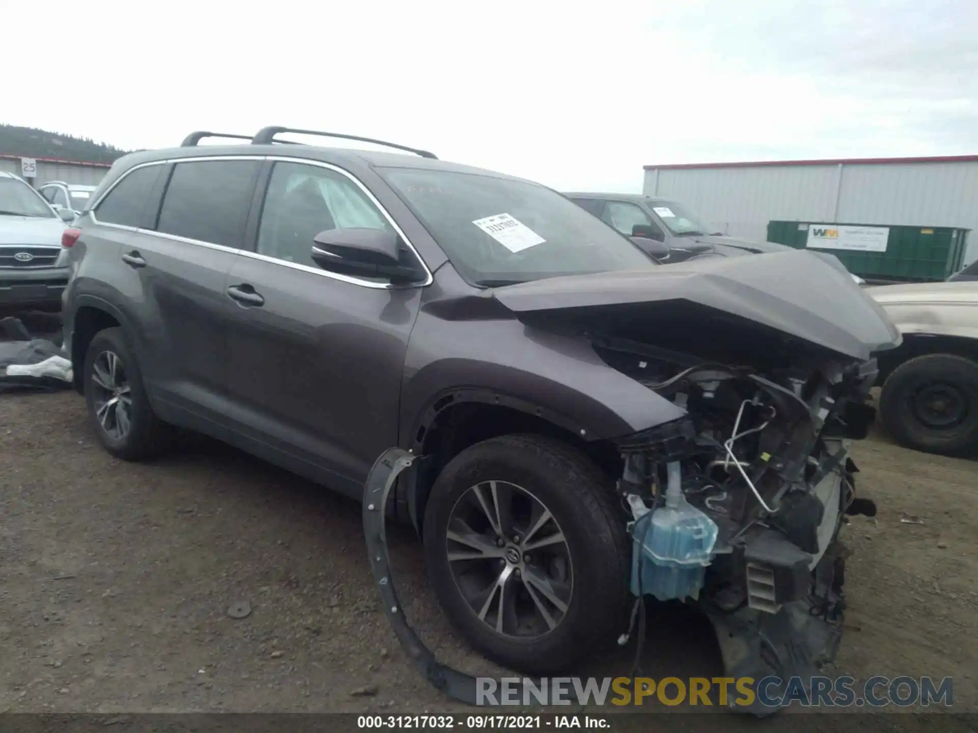 1 Photograph of a damaged car 5TDBZRFH0KS996593 TOYOTA HIGHLANDER 2019