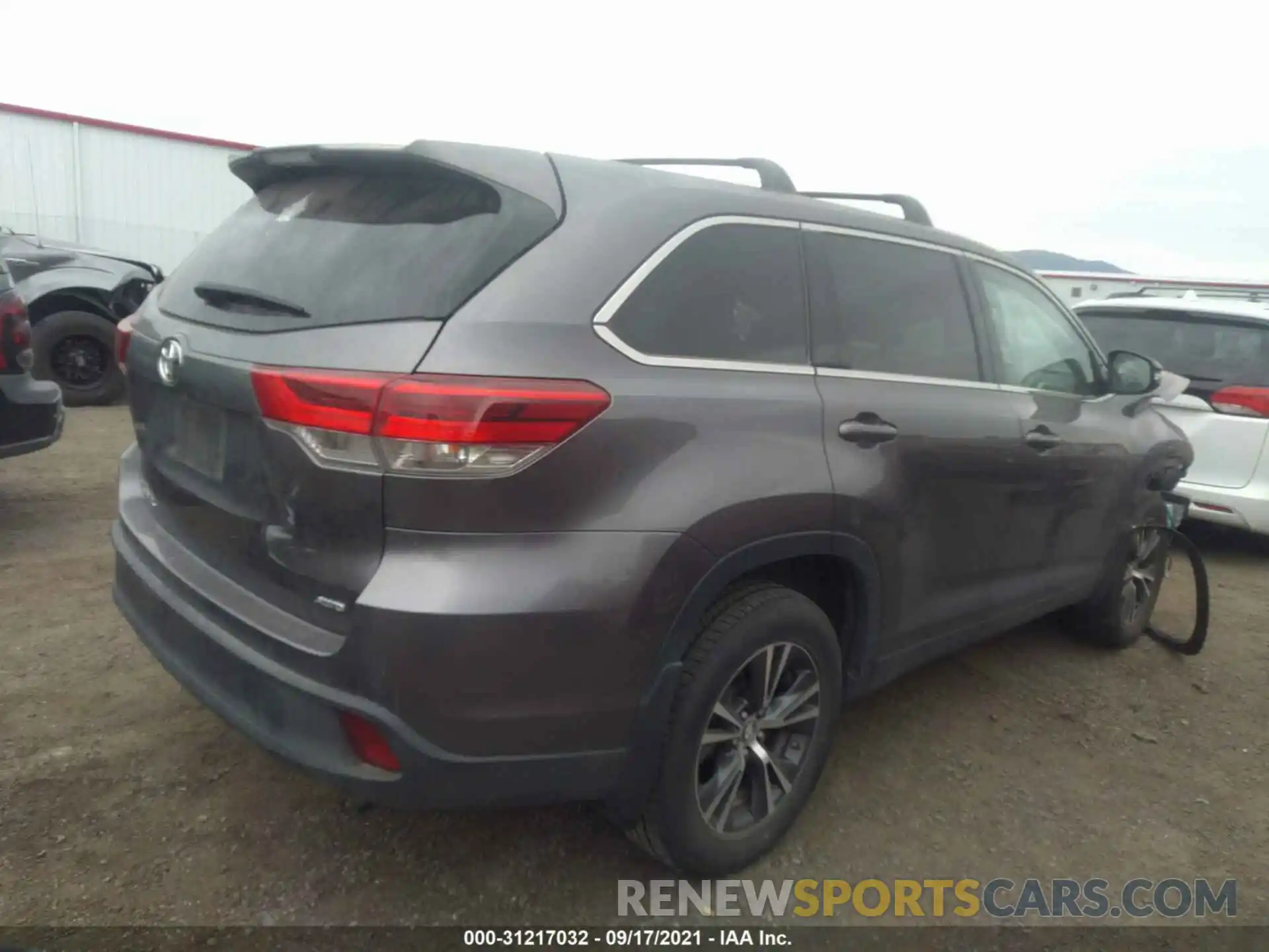 4 Фотография поврежденного автомобиля 5TDBZRFH0KS996593 TOYOTA HIGHLANDER 2019