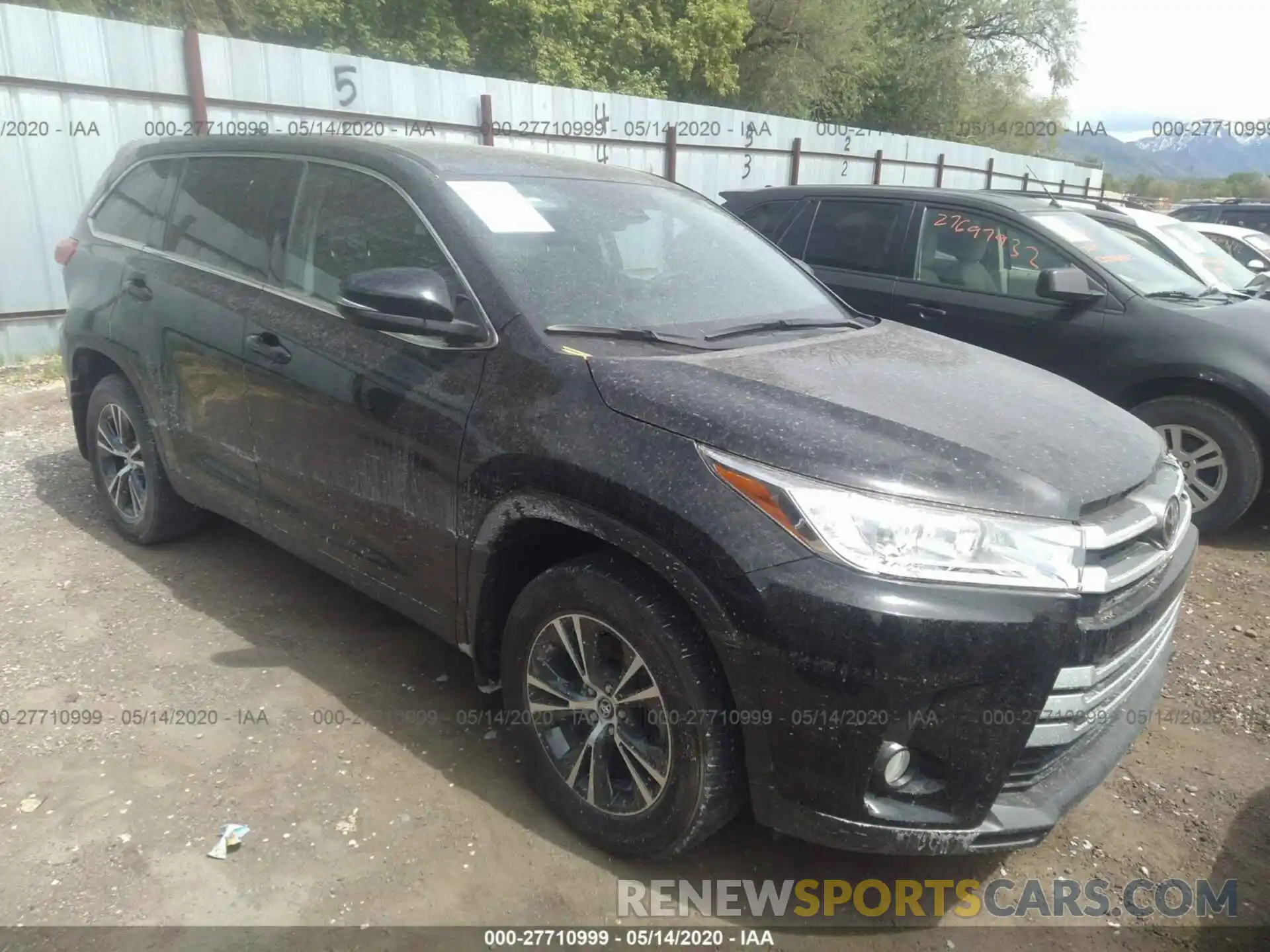 1 Photograph of a damaged car 5TDBZRFH1KS701078 TOYOTA HIGHLANDER 2019