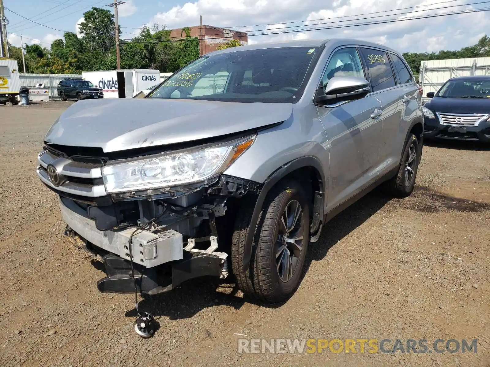 2 Photograph of a damaged car 5TDBZRFH1KS714543 TOYOTA HIGHLANDER 2019