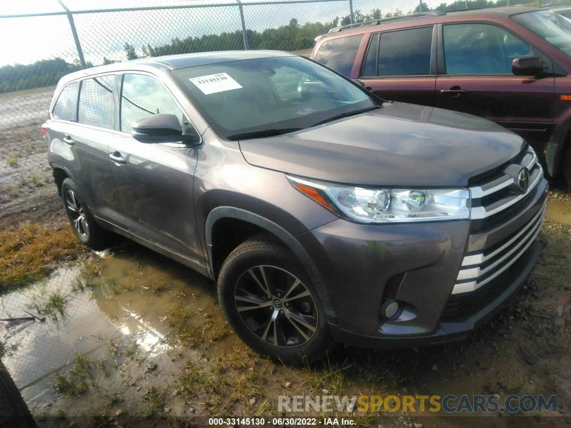 1 Photograph of a damaged car 5TDBZRFH1KS719600 TOYOTA HIGHLANDER 2019