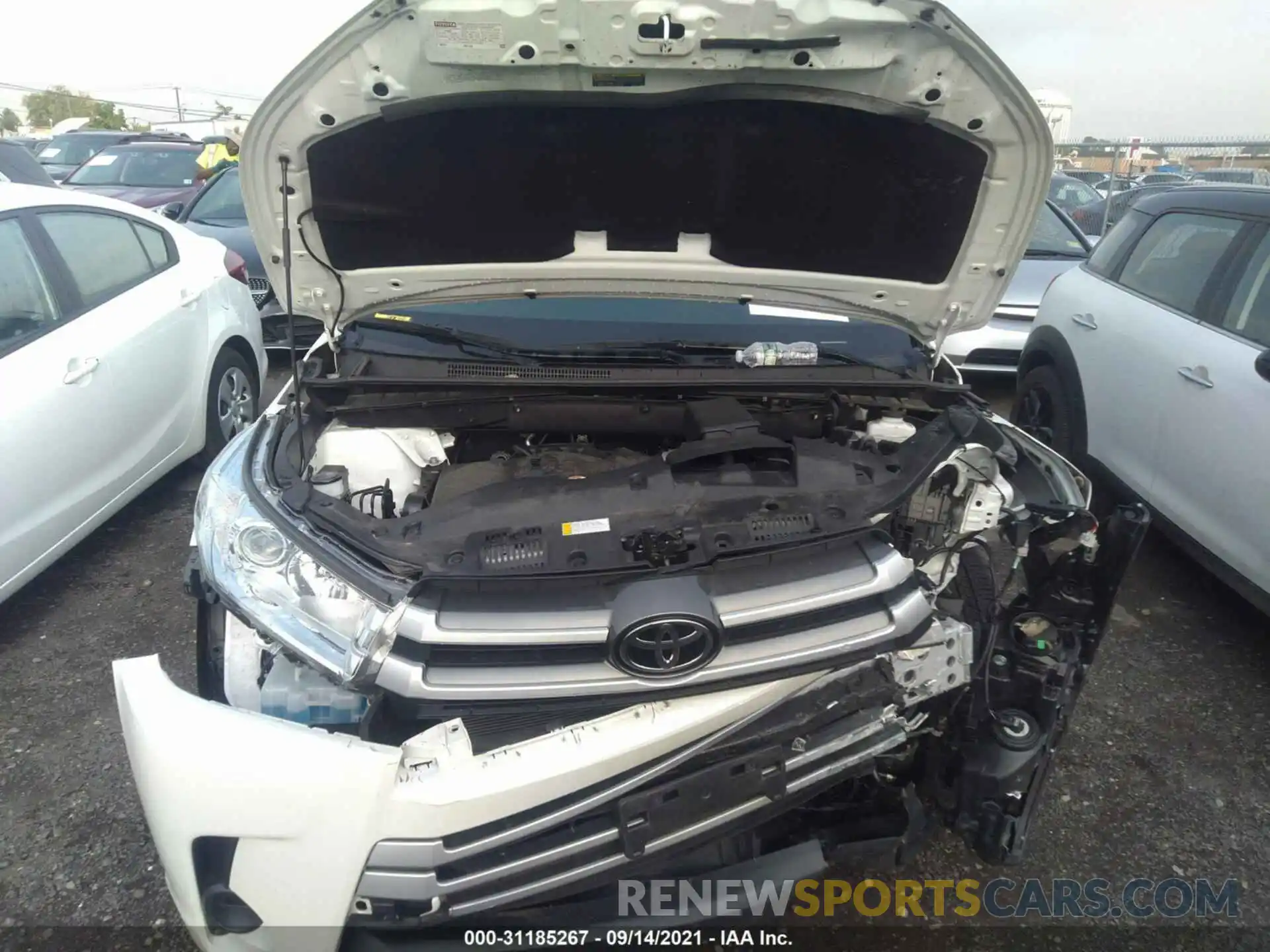 10 Фотография поврежденного автомобиля 5TDBZRFH1KS721900 TOYOTA HIGHLANDER 2019