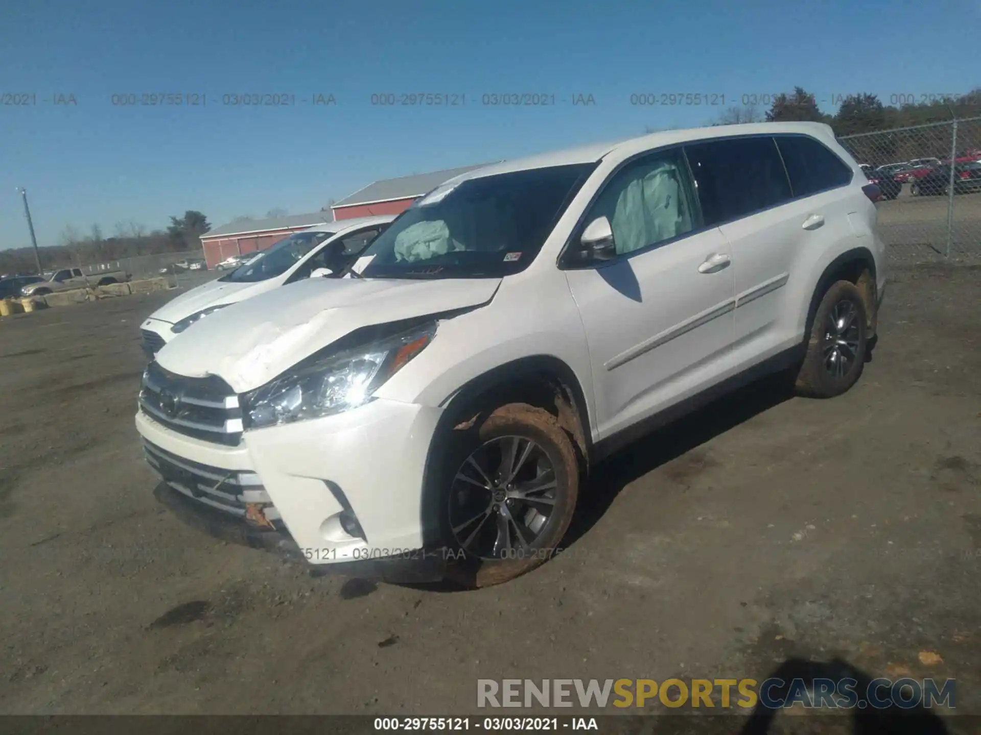 2 Photograph of a damaged car 5TDBZRFH1KS743573 TOYOTA HIGHLANDER 2019